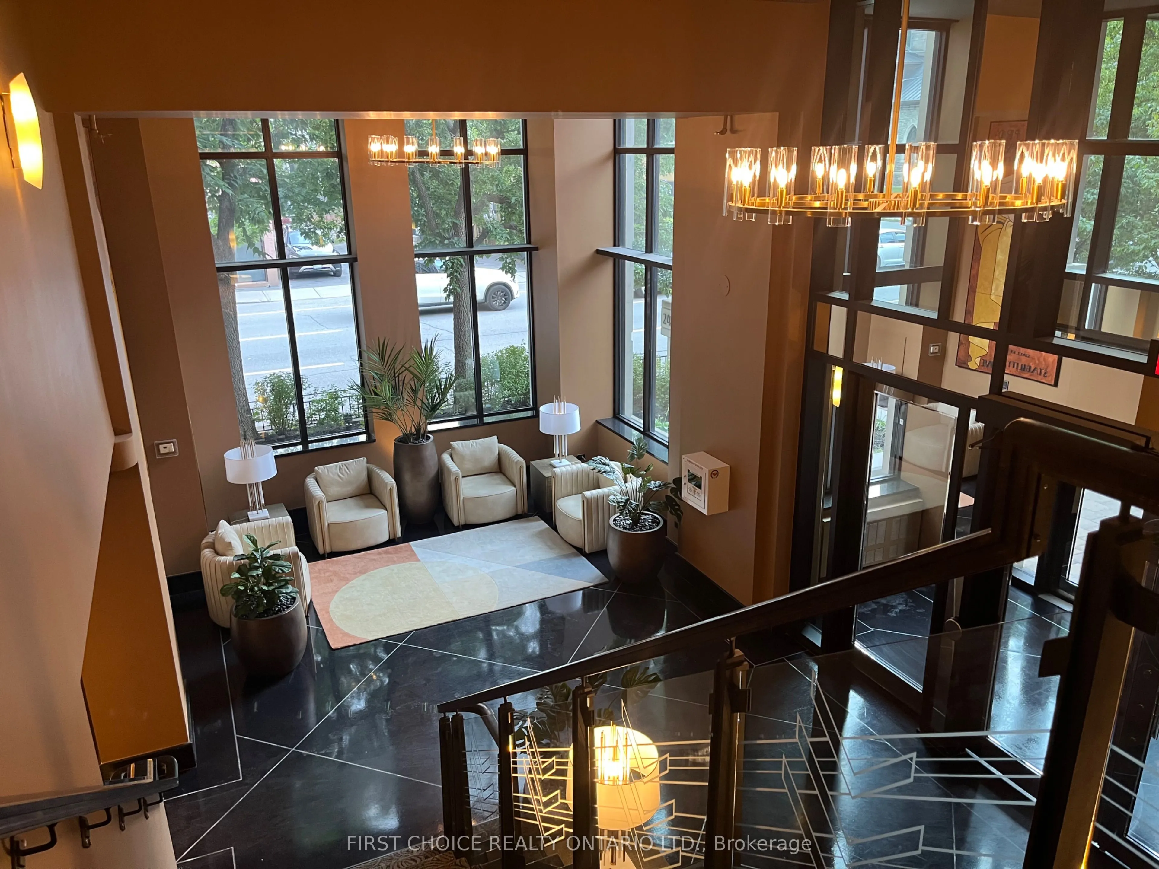 245 Kent Street, #609
