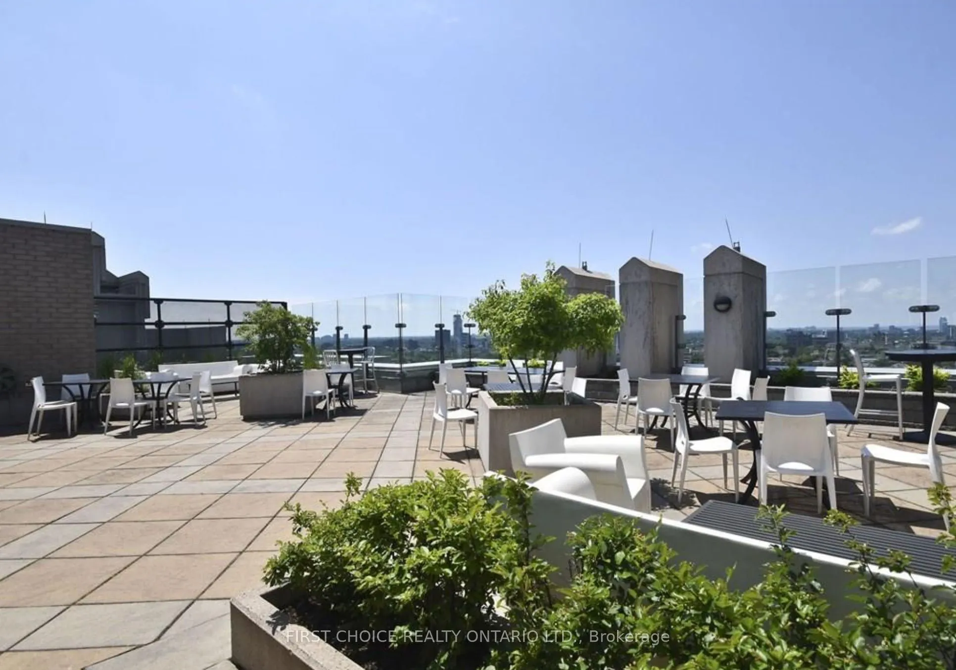 245 Kent Street, #609