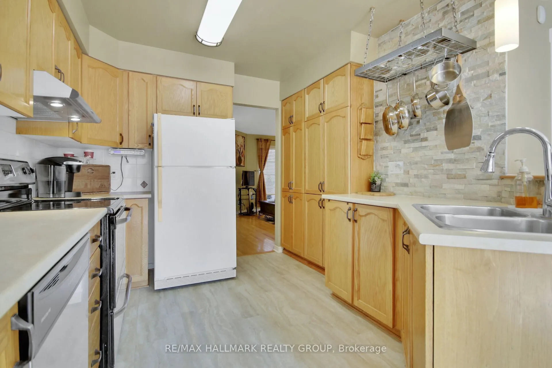 55 Binbury Way