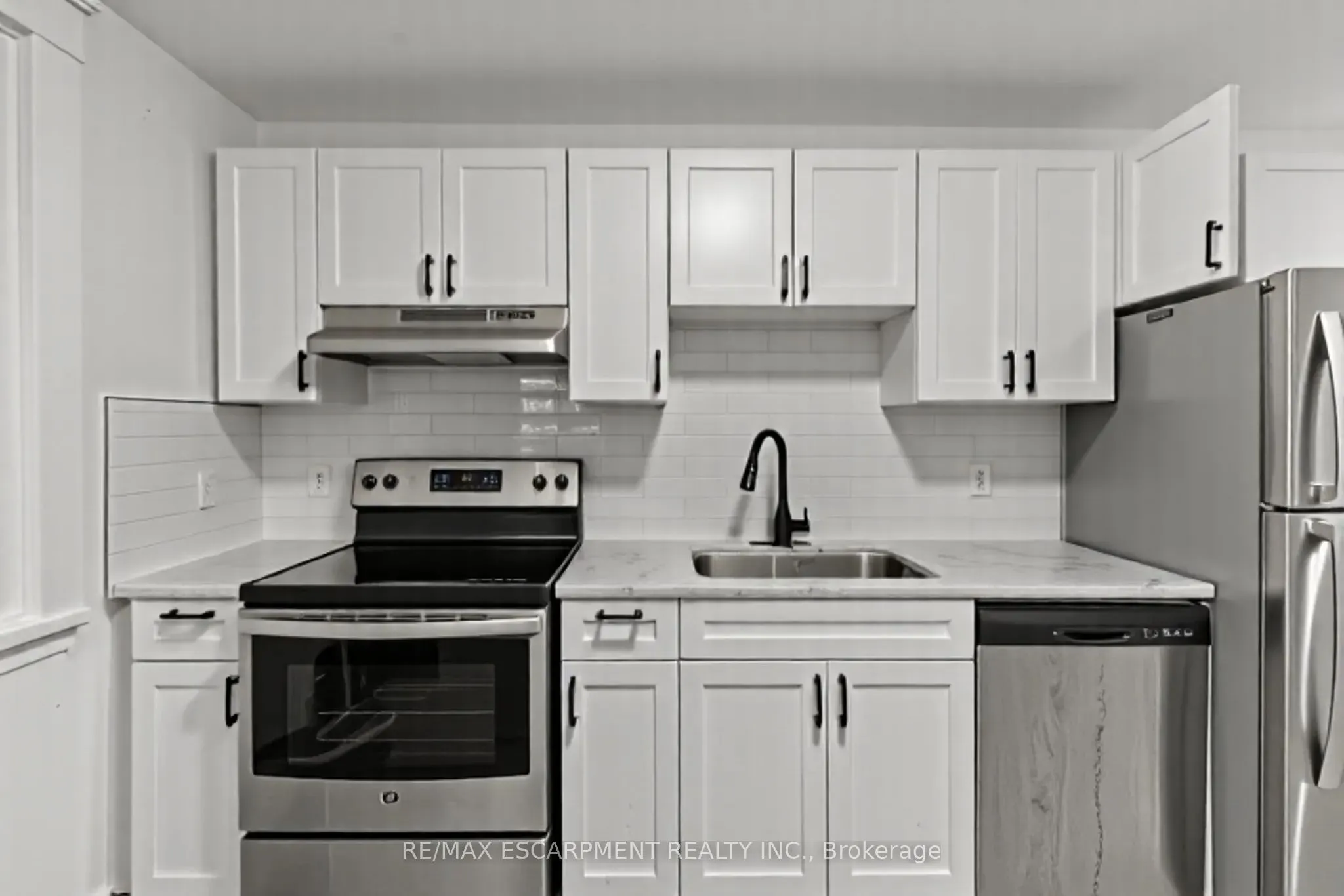 48 Locke Street S