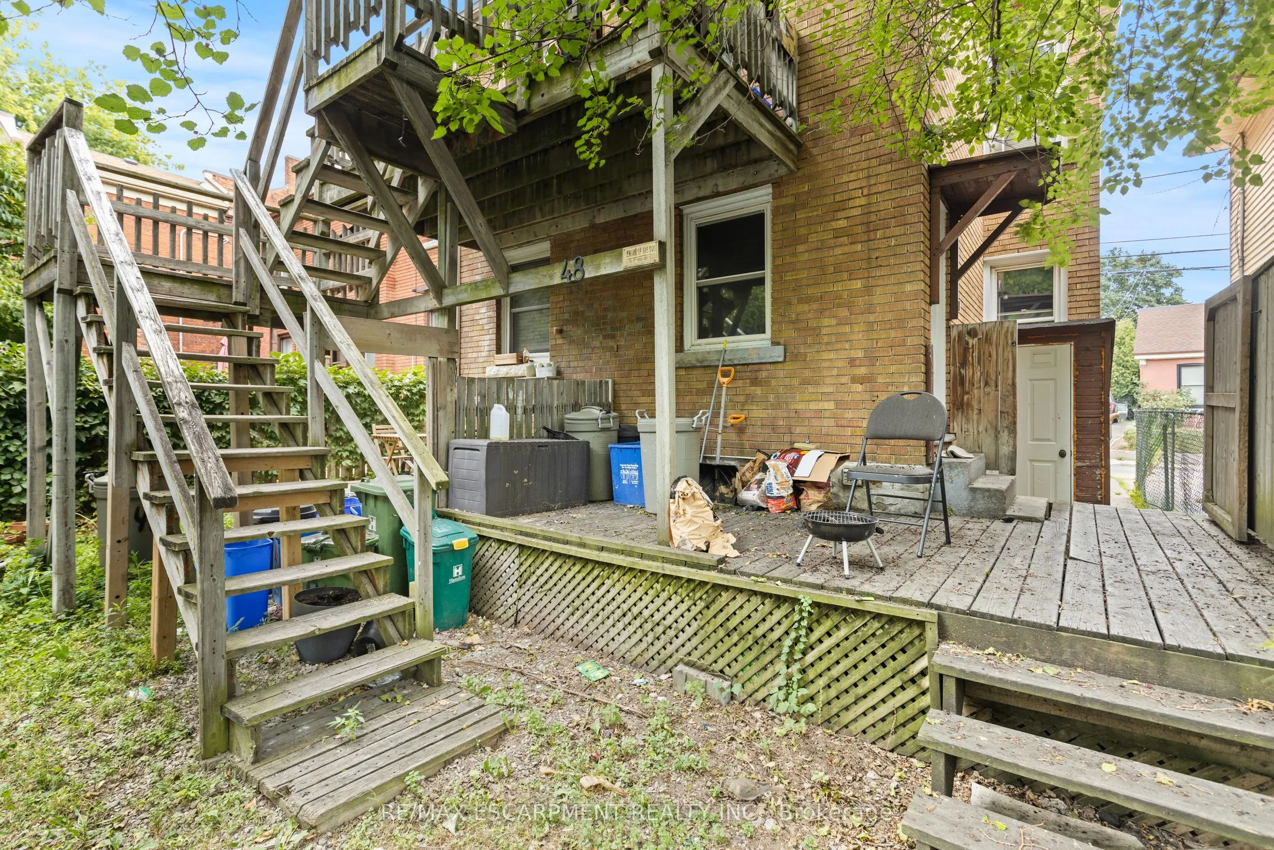 48 Locke Street S