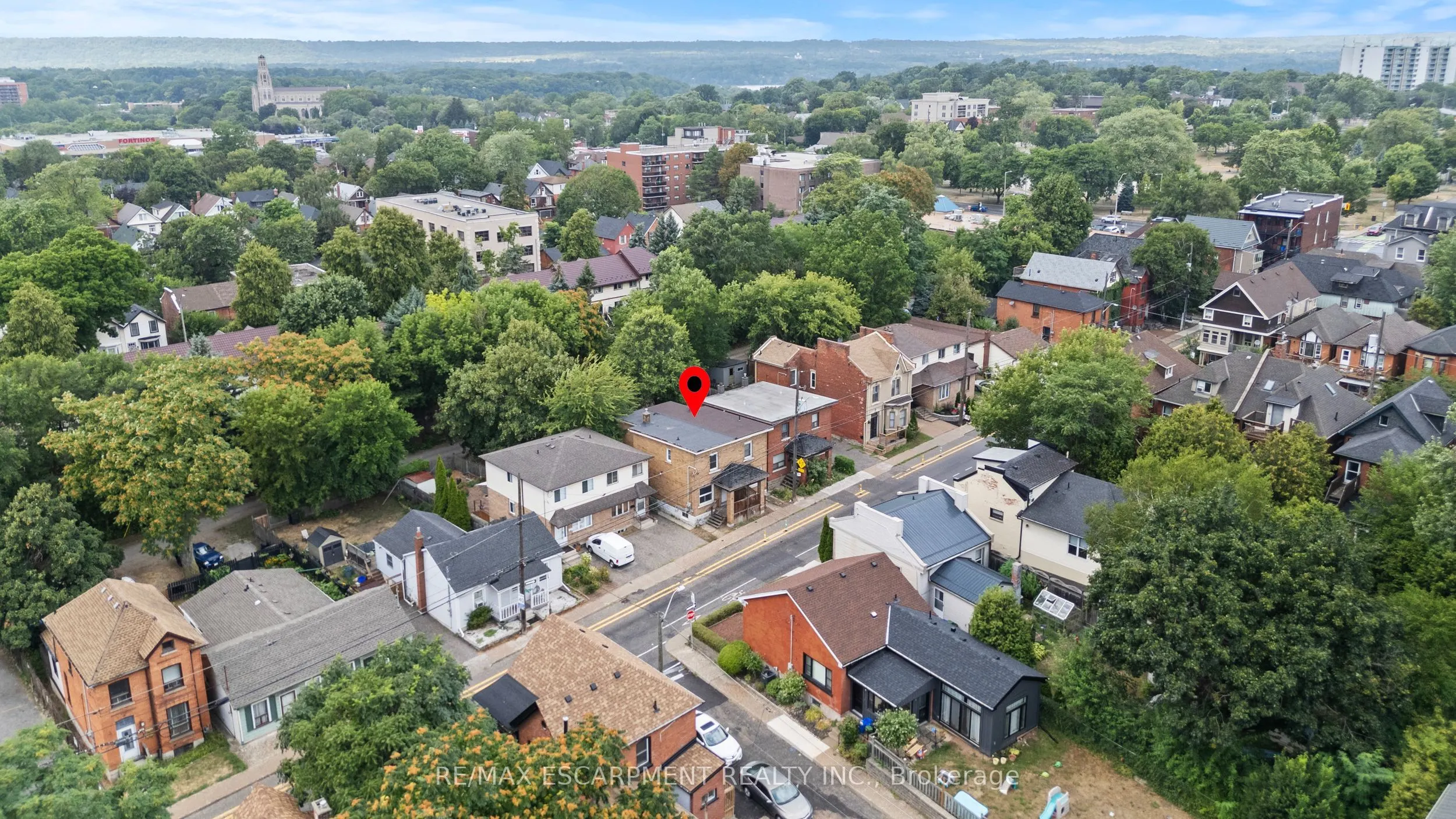 48 Locke Street S