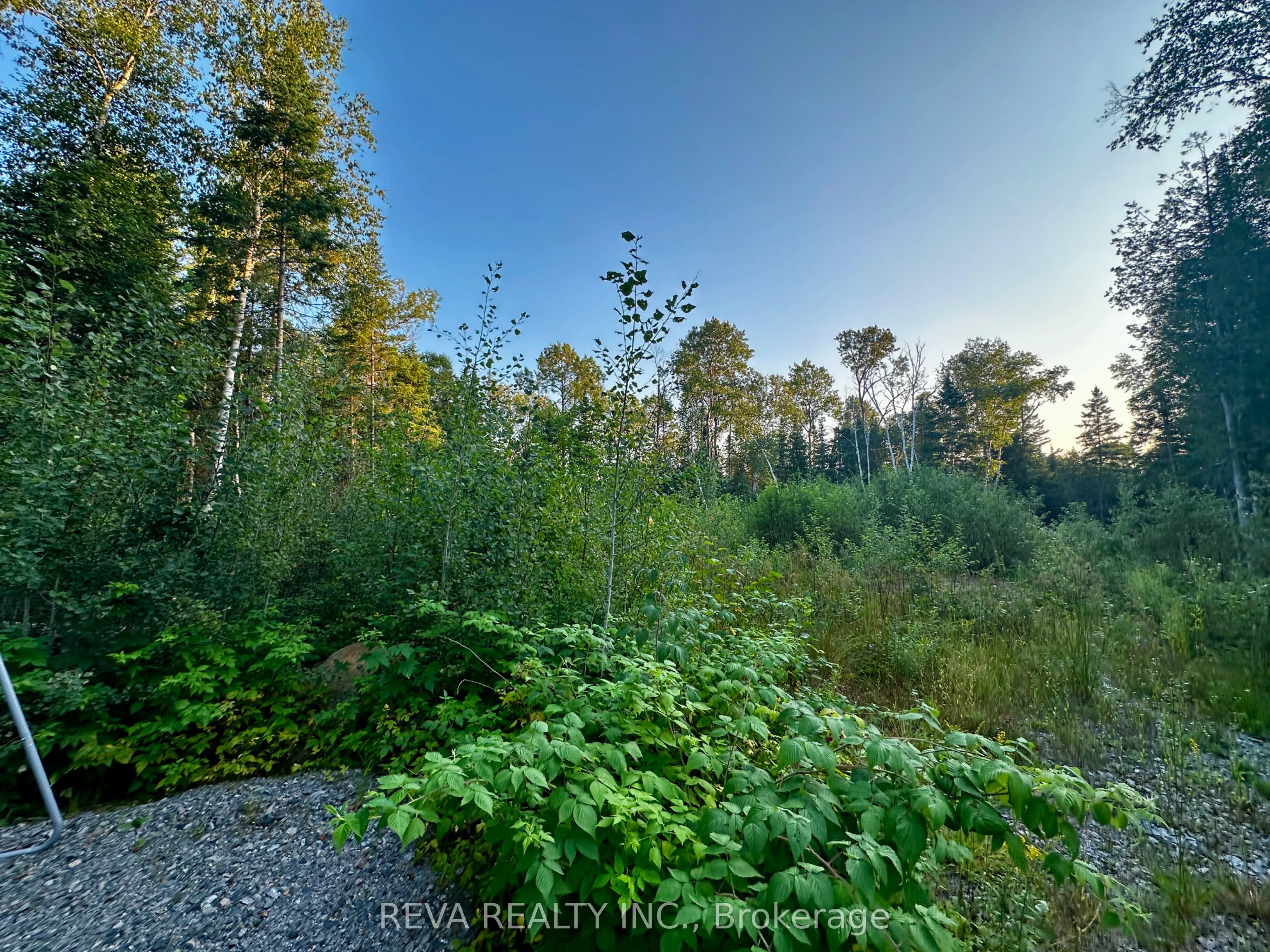 1647 & 1654 Mackenzie Lake Road