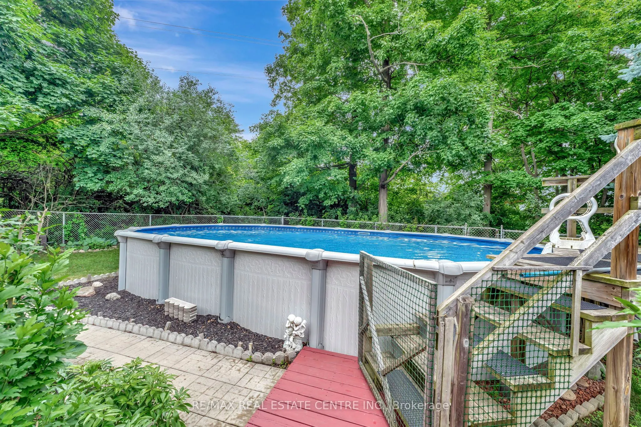 72 Hilborn Avenue