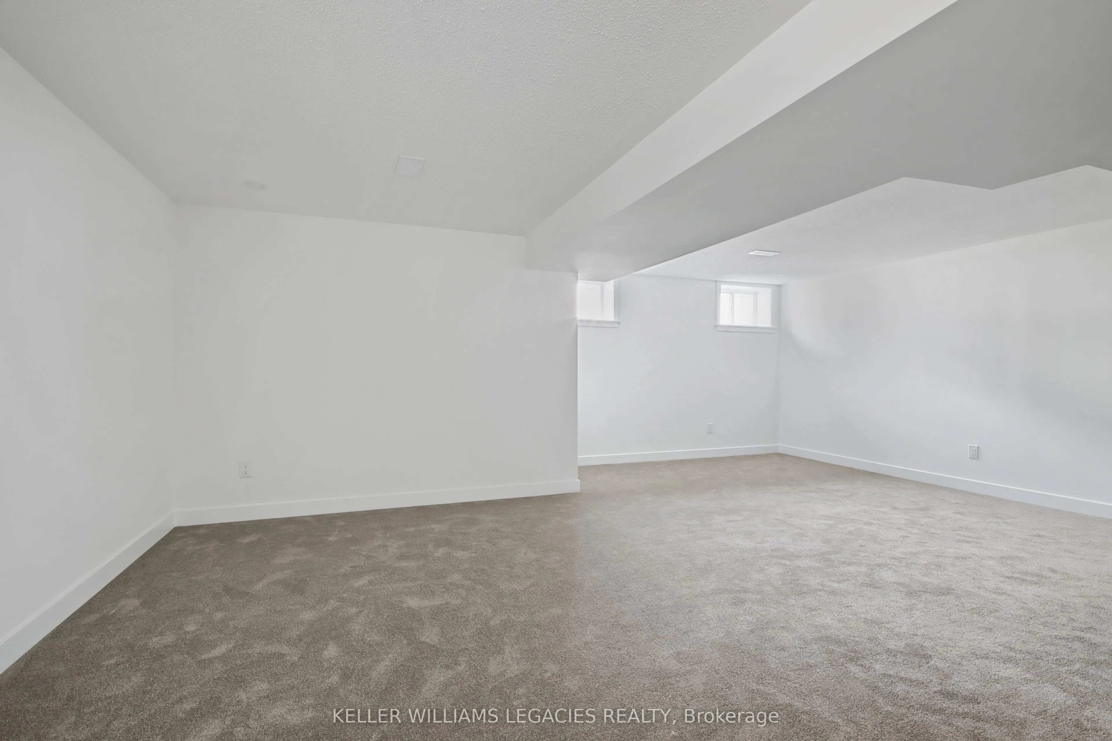 11 Mendoza Way