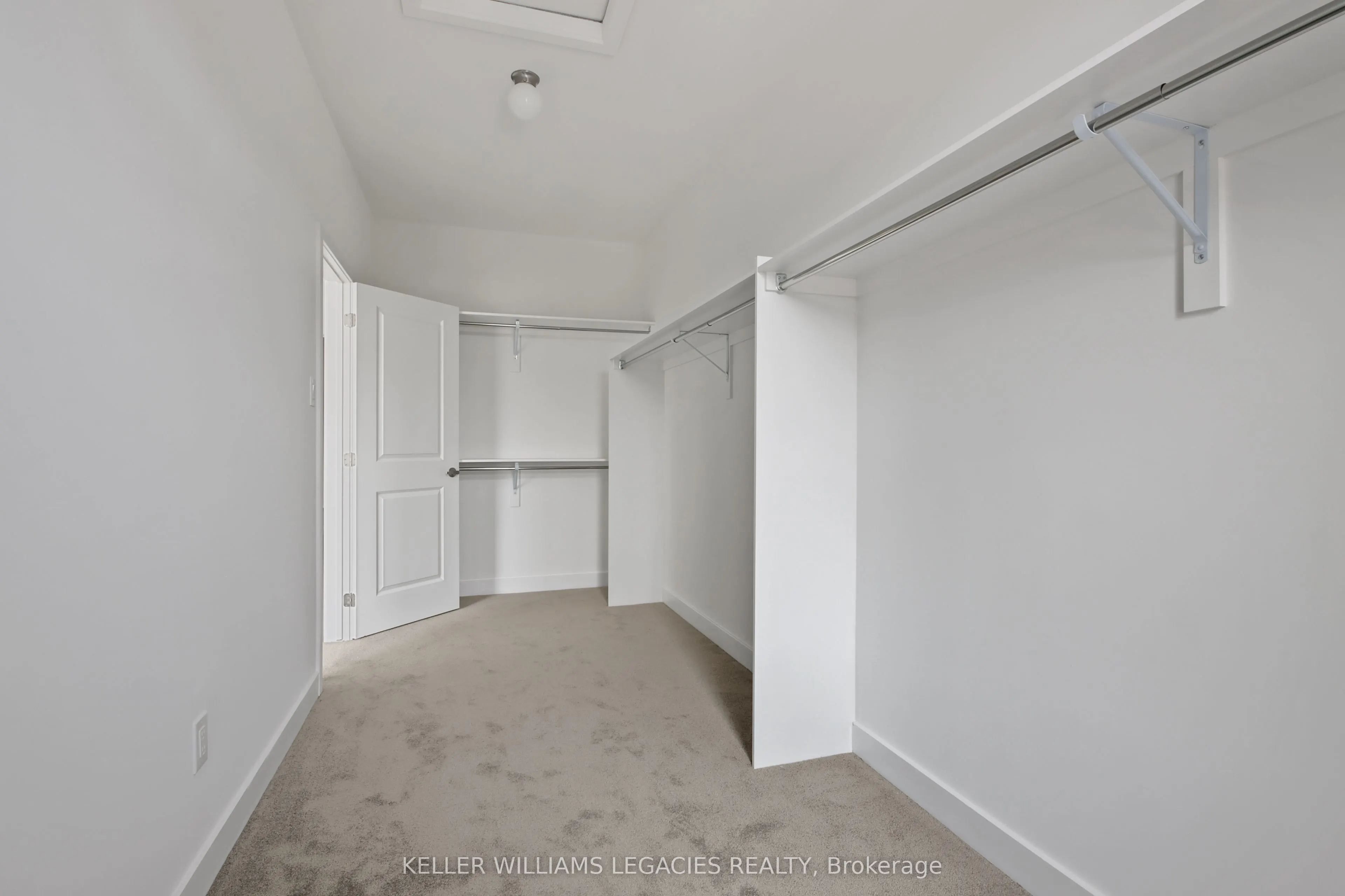 11 Mendoza Way