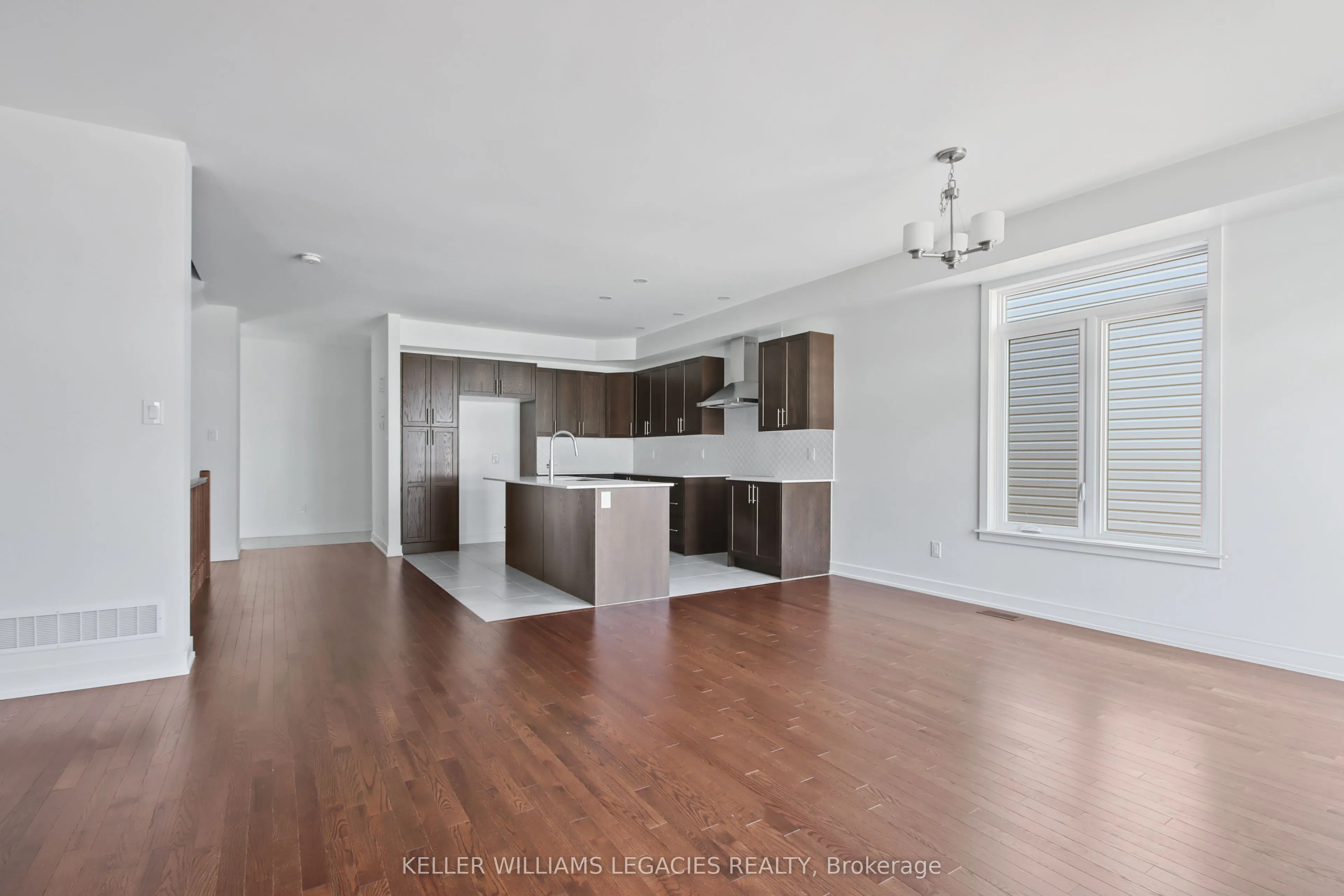 11 Mendoza Way