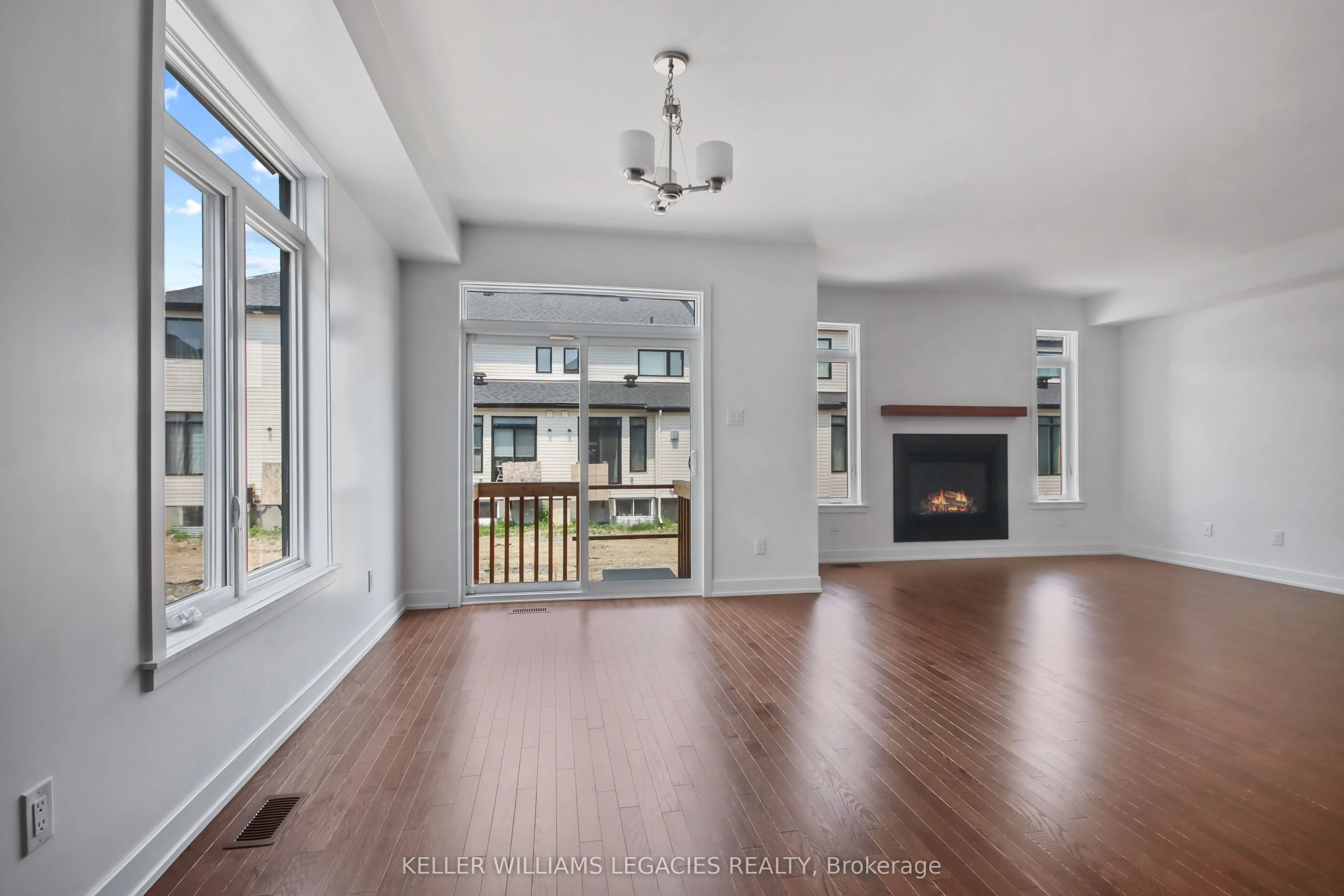 11 Mendoza Way