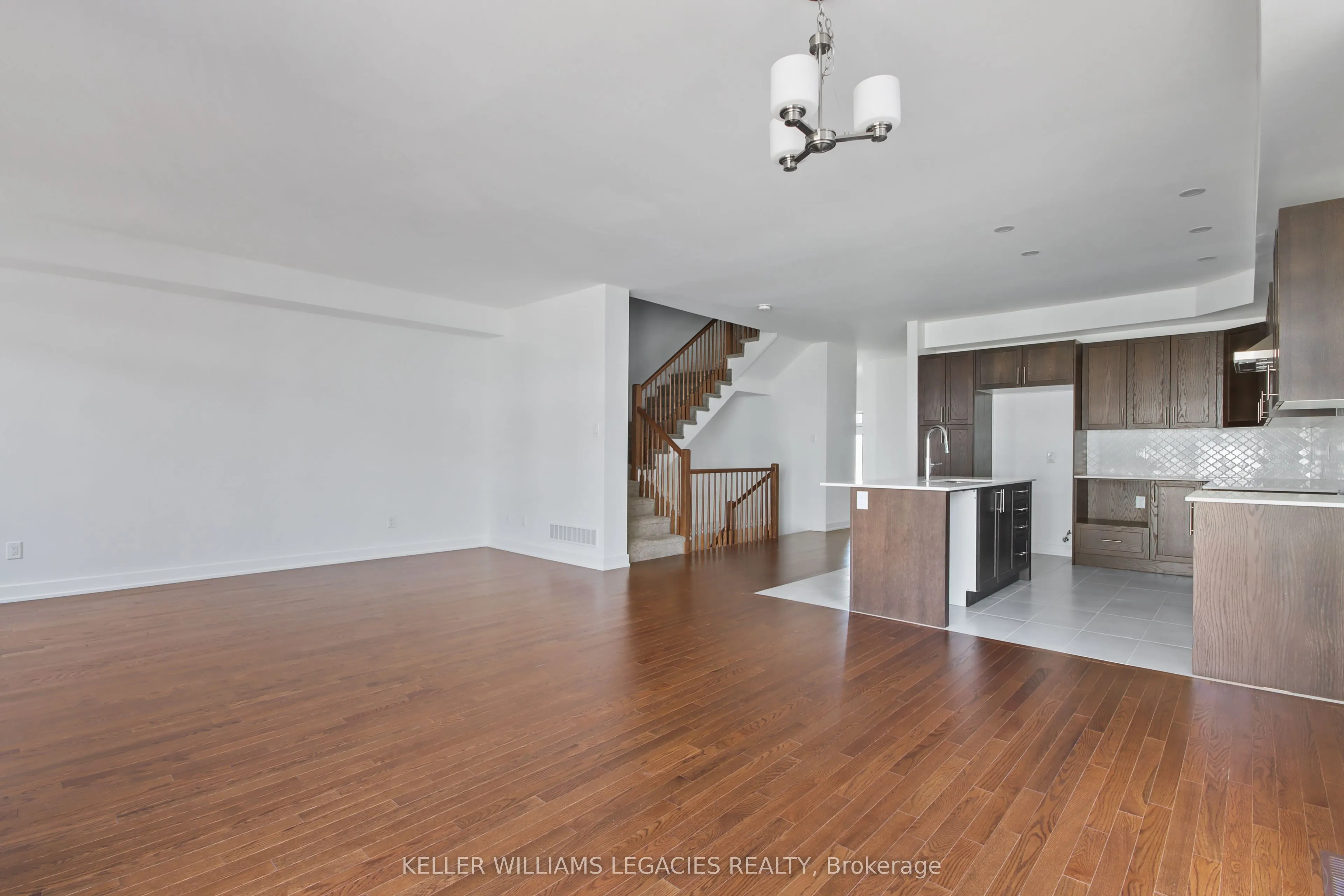 11 Mendoza Way