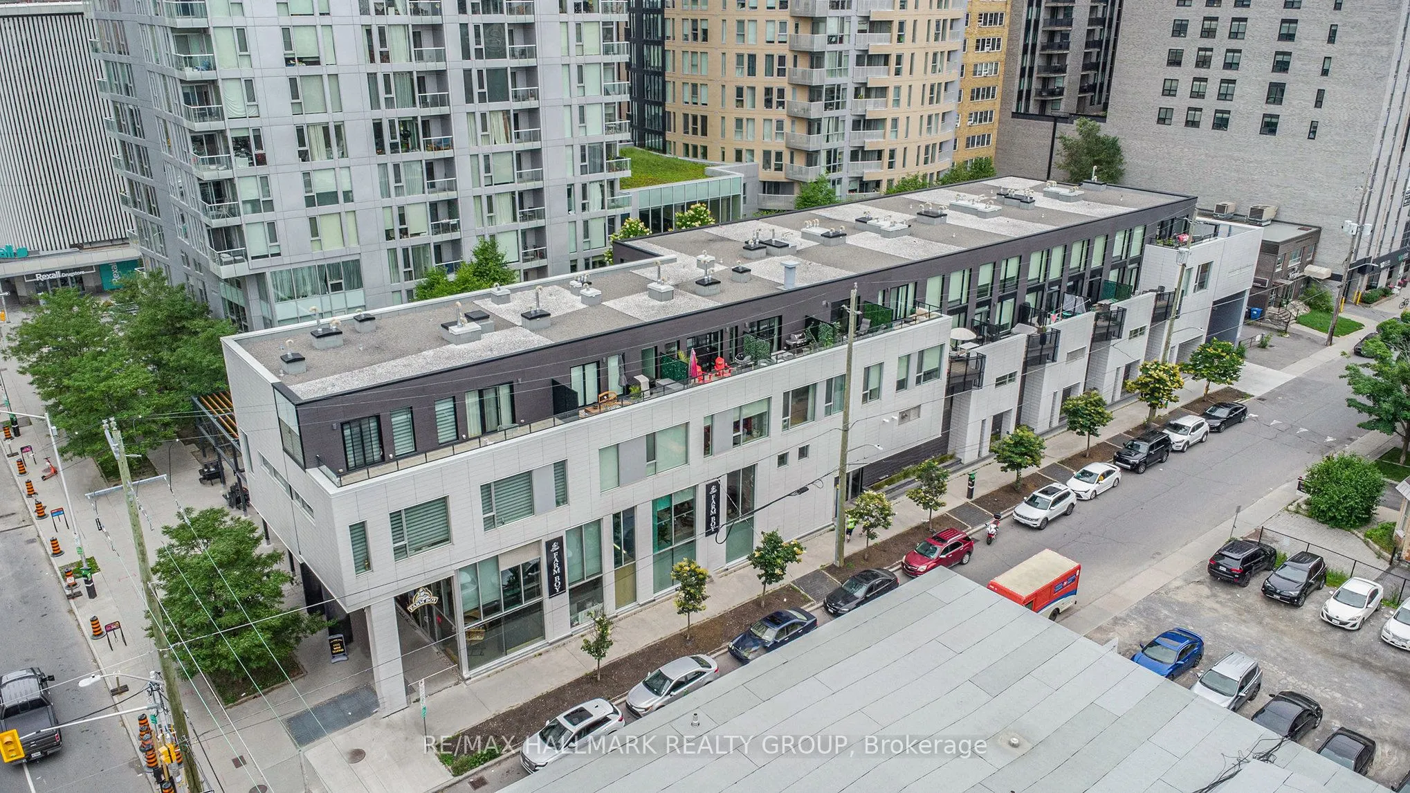 197 Lisgar Street, #213