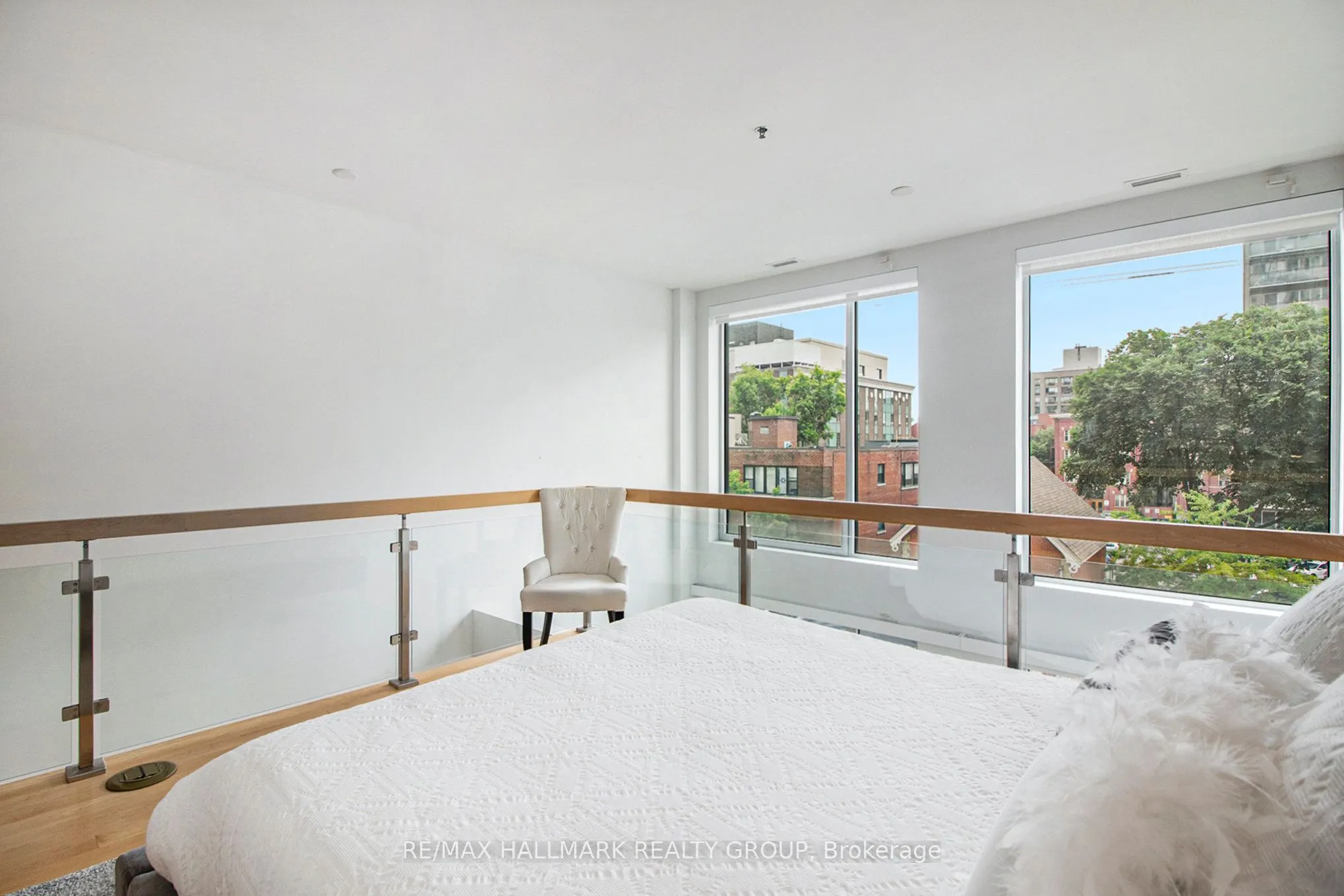 197 Lisgar Street, #213