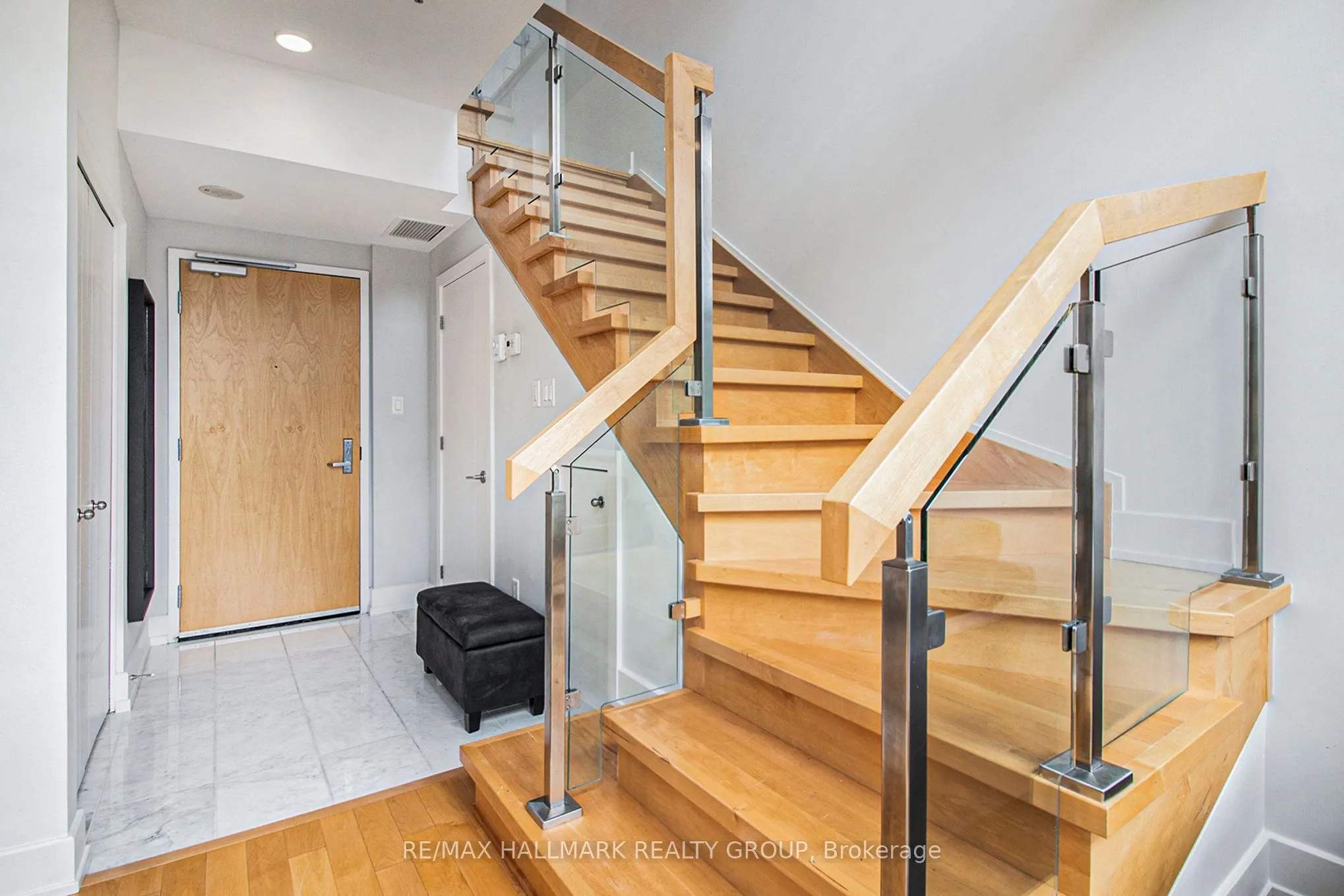197 Lisgar Street, #213
