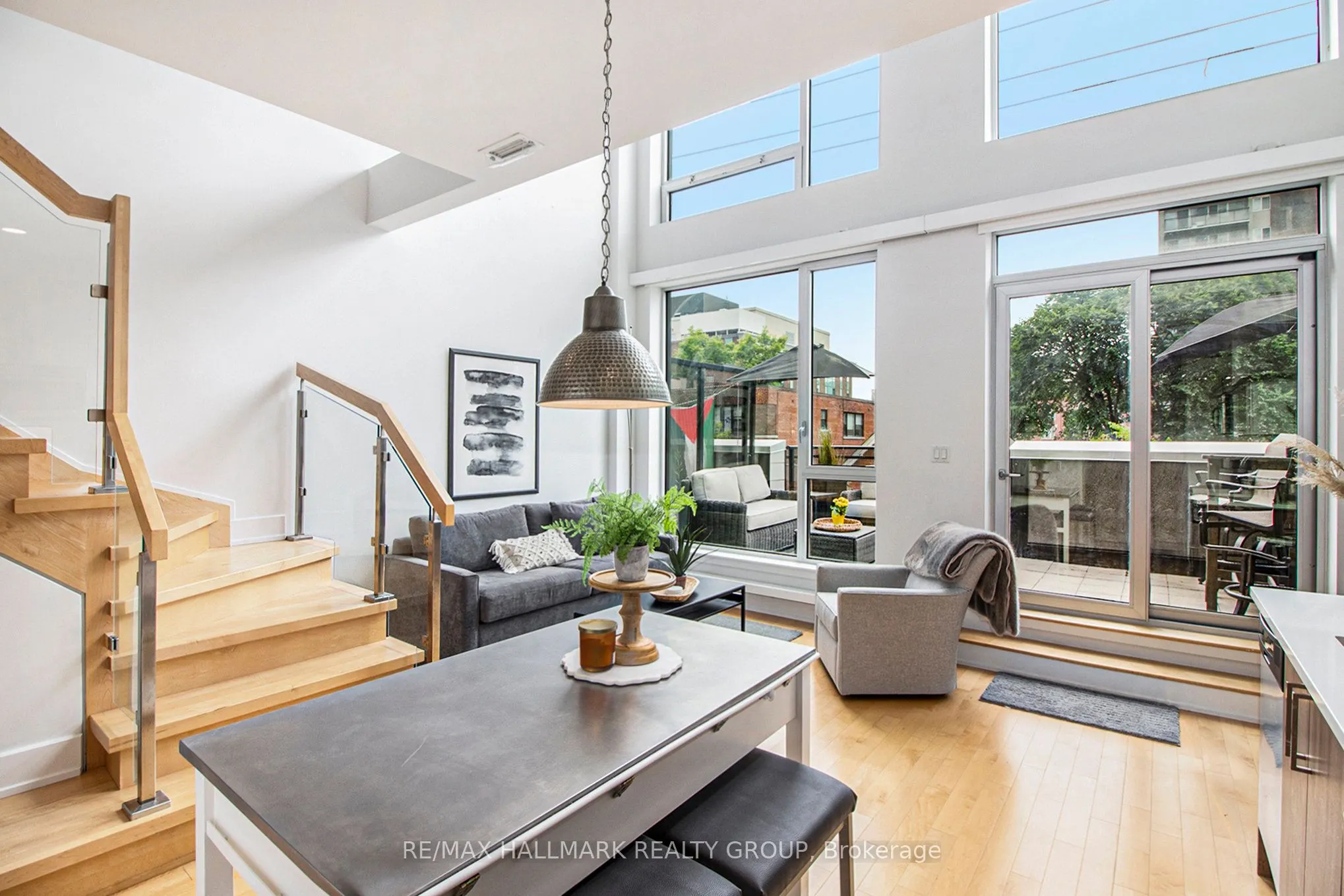 197 Lisgar Street, #213