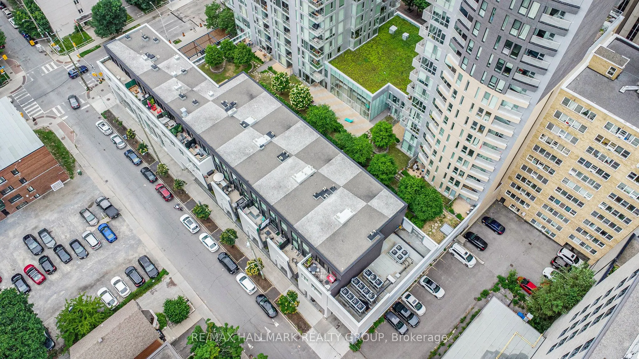 197 Lisgar Street, #213