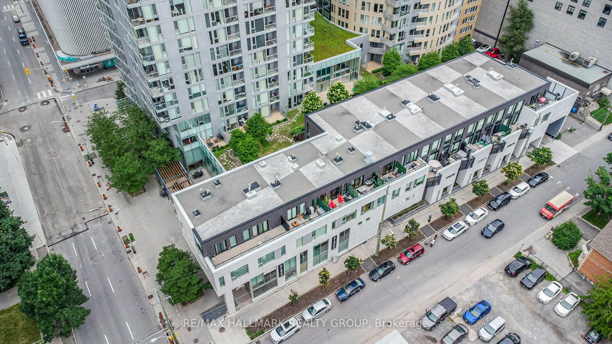 197 Lisgar Street, #213