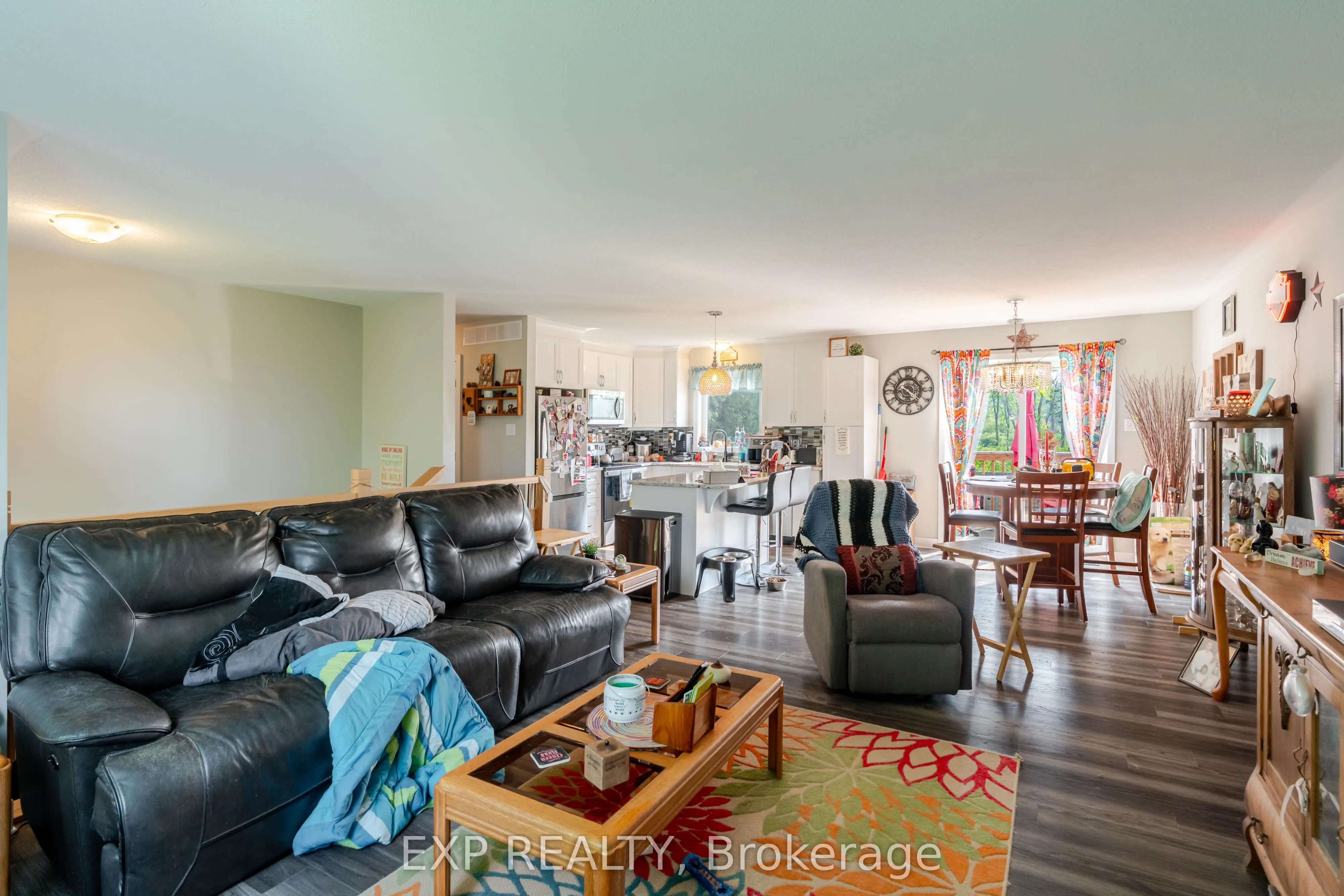 9258 Highway 15