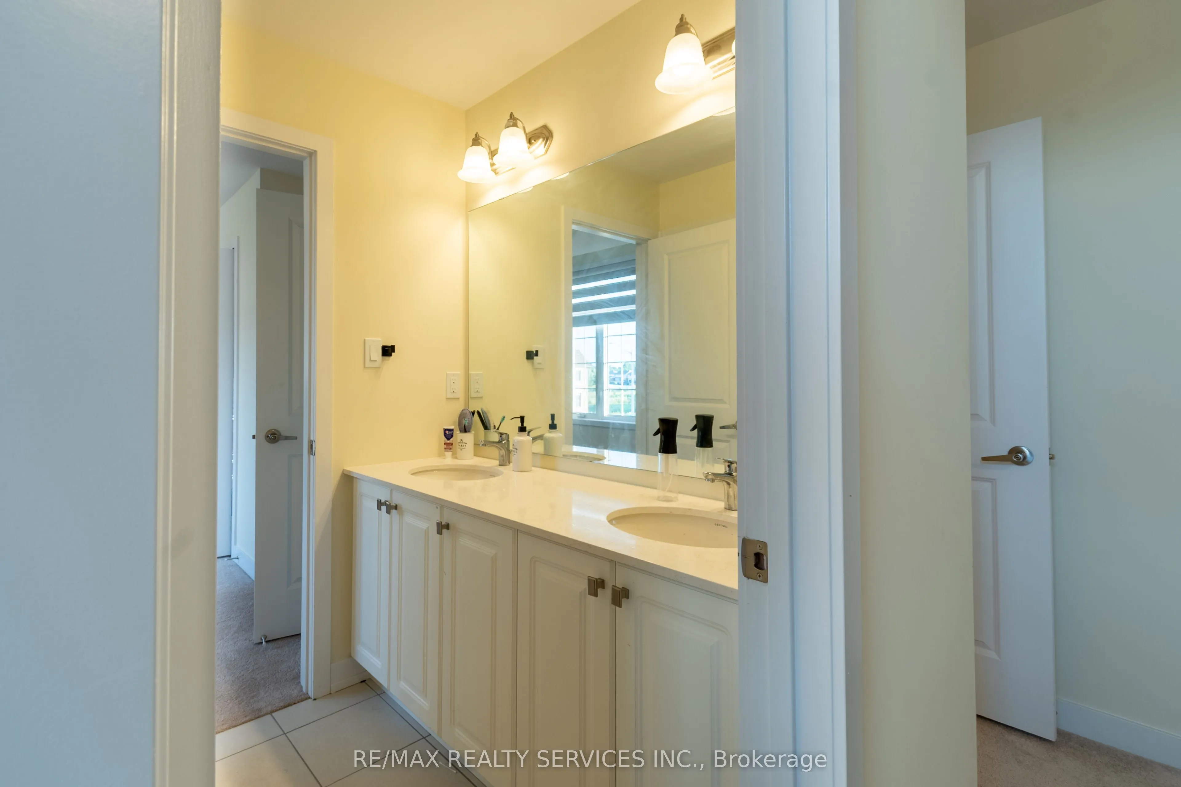 72 Paperbirch Drive