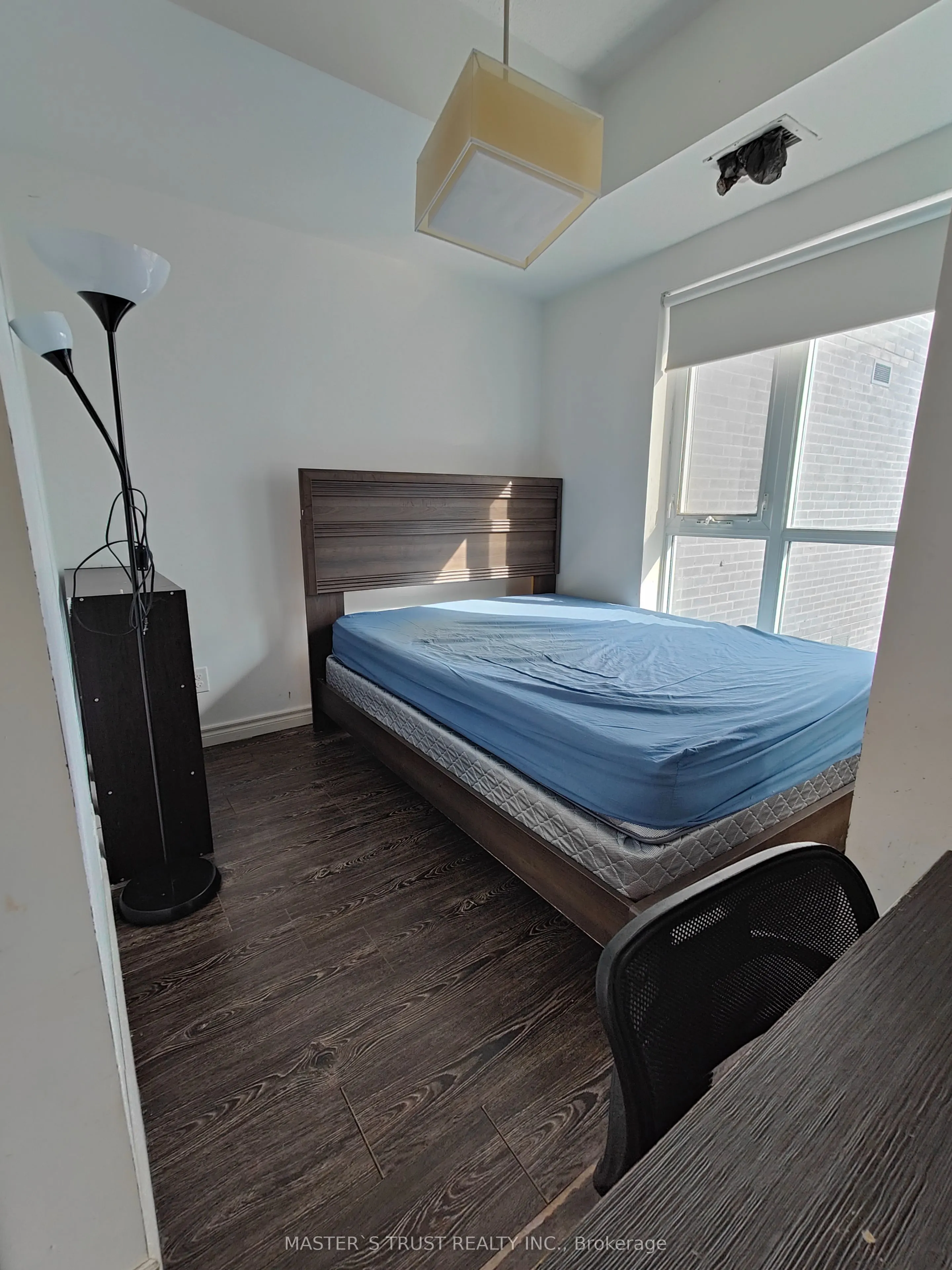 158 King Street N Street, #1208
