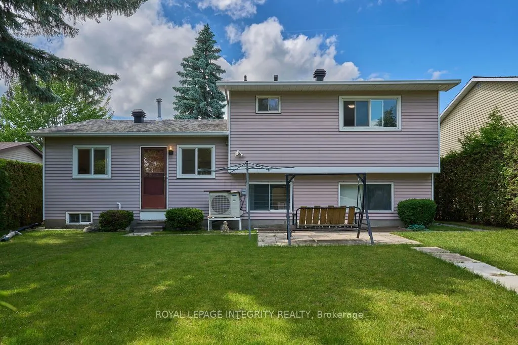 77 Seabrooke Drive