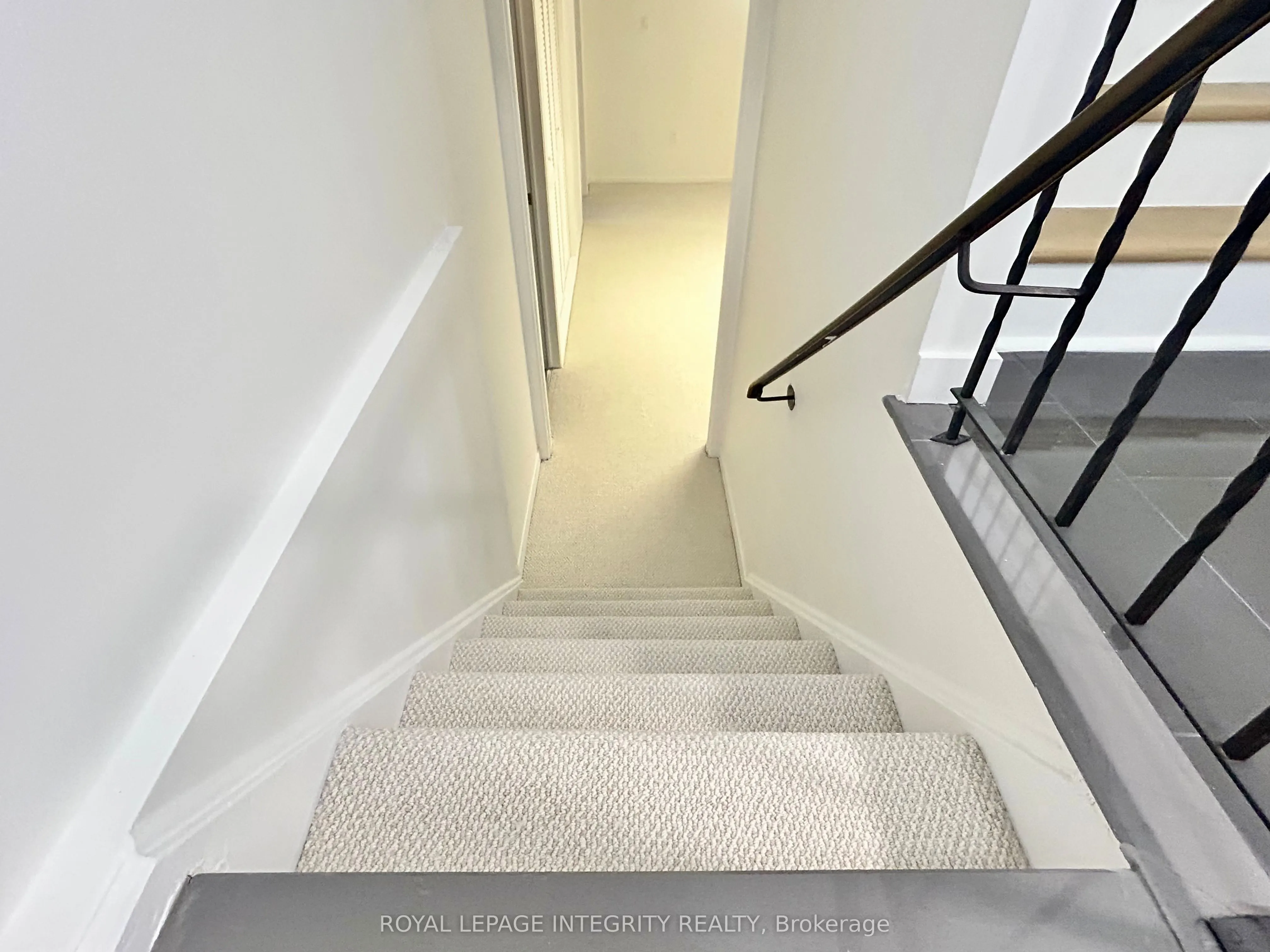 77 Seabrooke Drive
