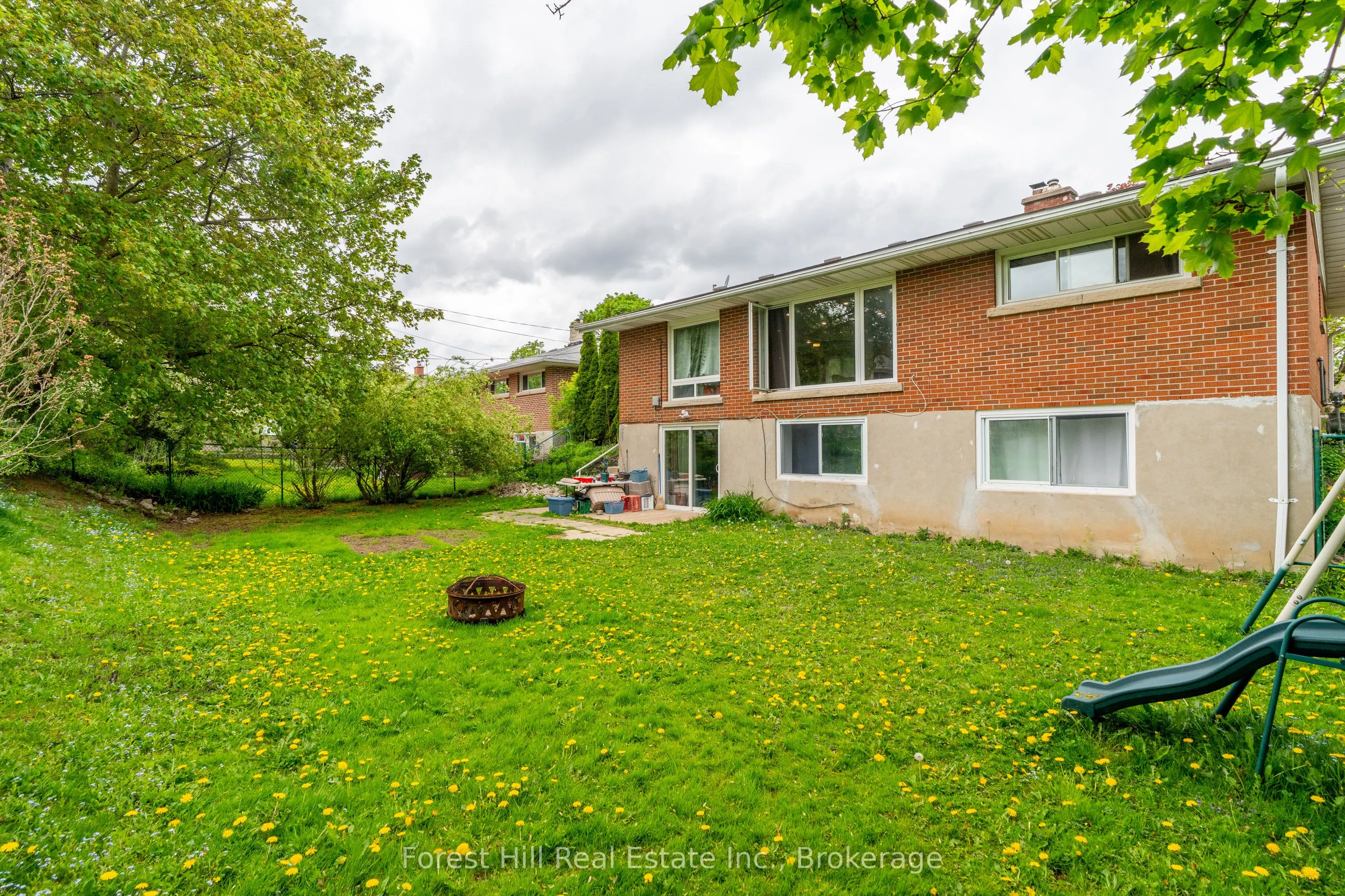 110 Stonybrook Drive