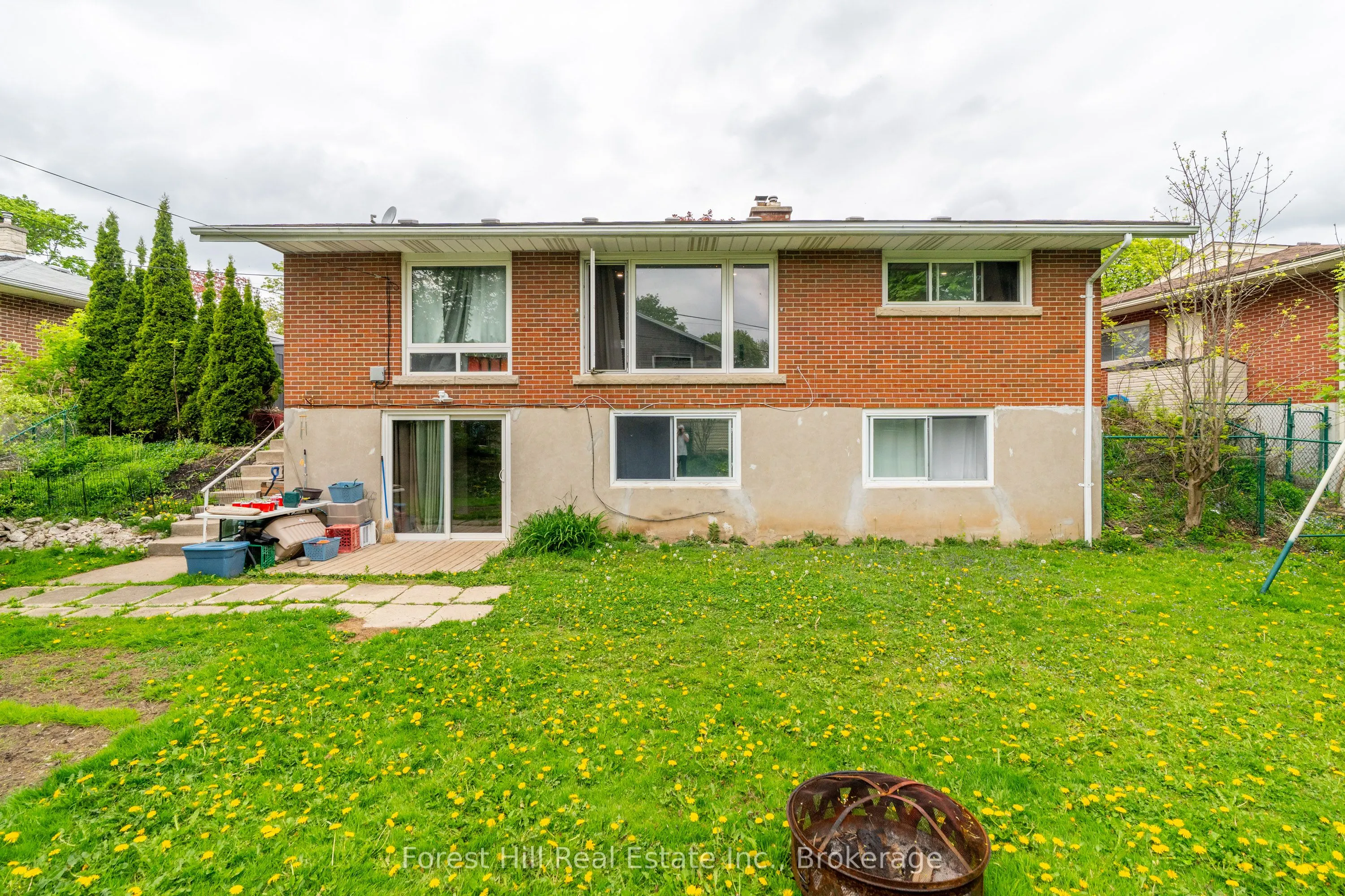 110 Stonybrook Drive
