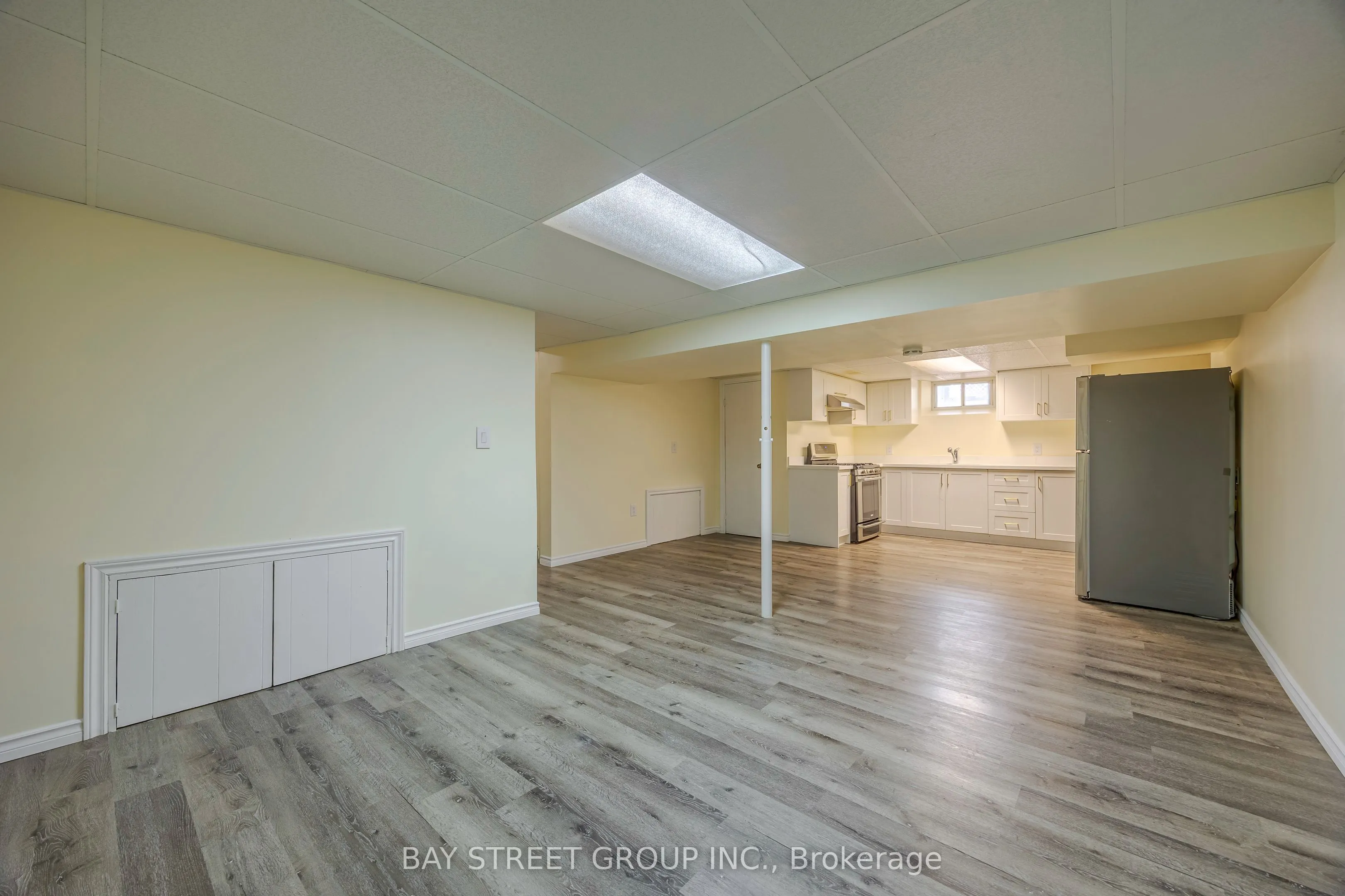 29 West Street N, #Lower