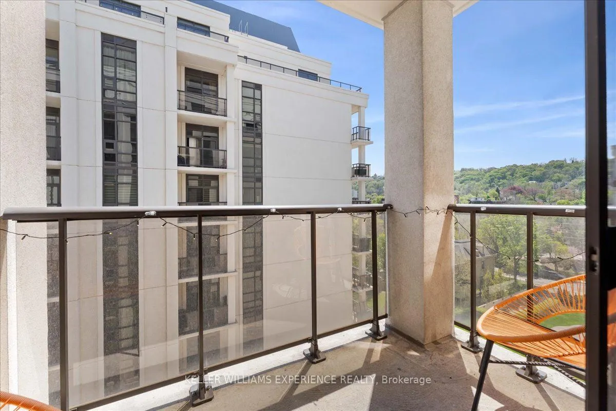 85 Robinson Street, #808