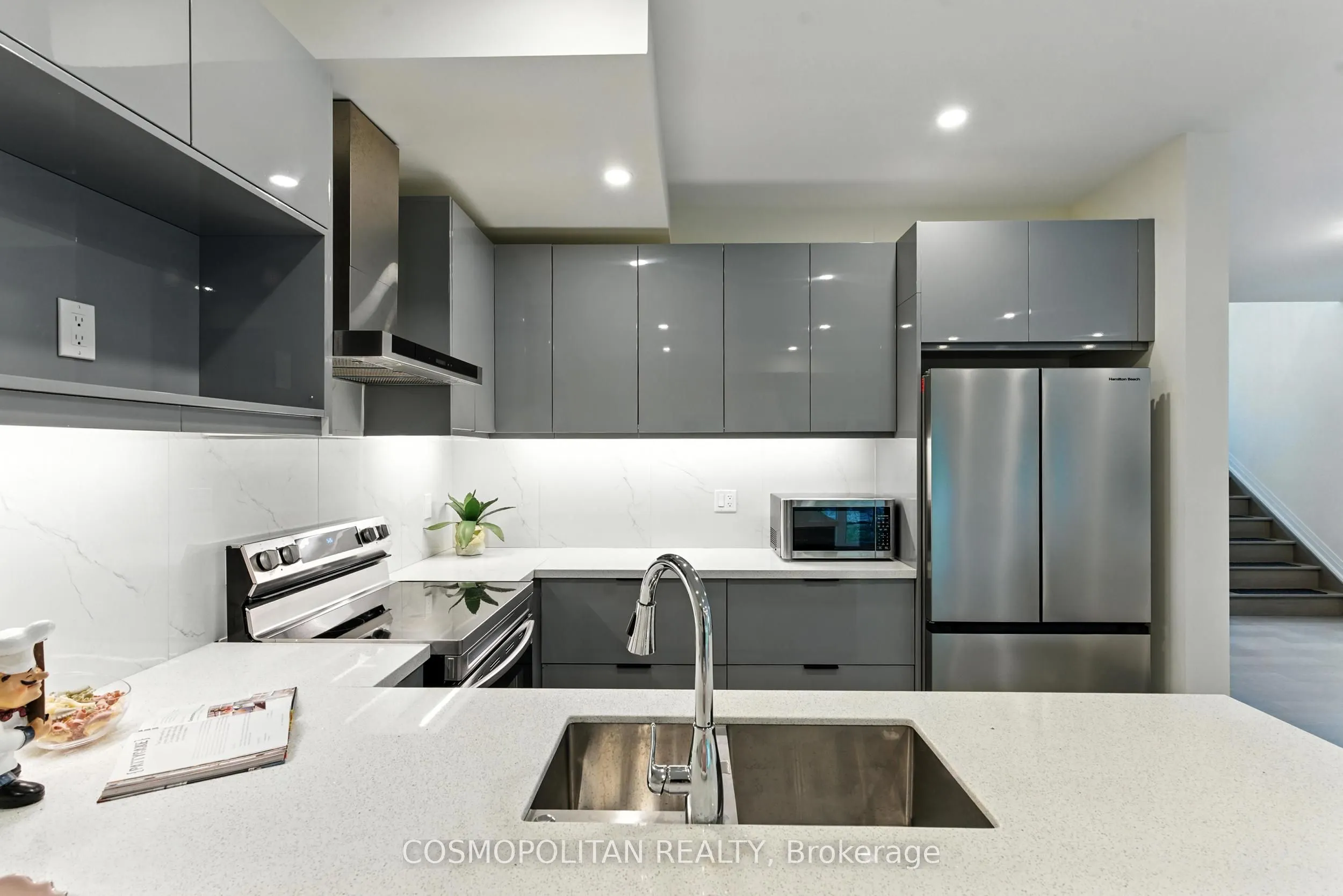 71 A Bradley Street, #A