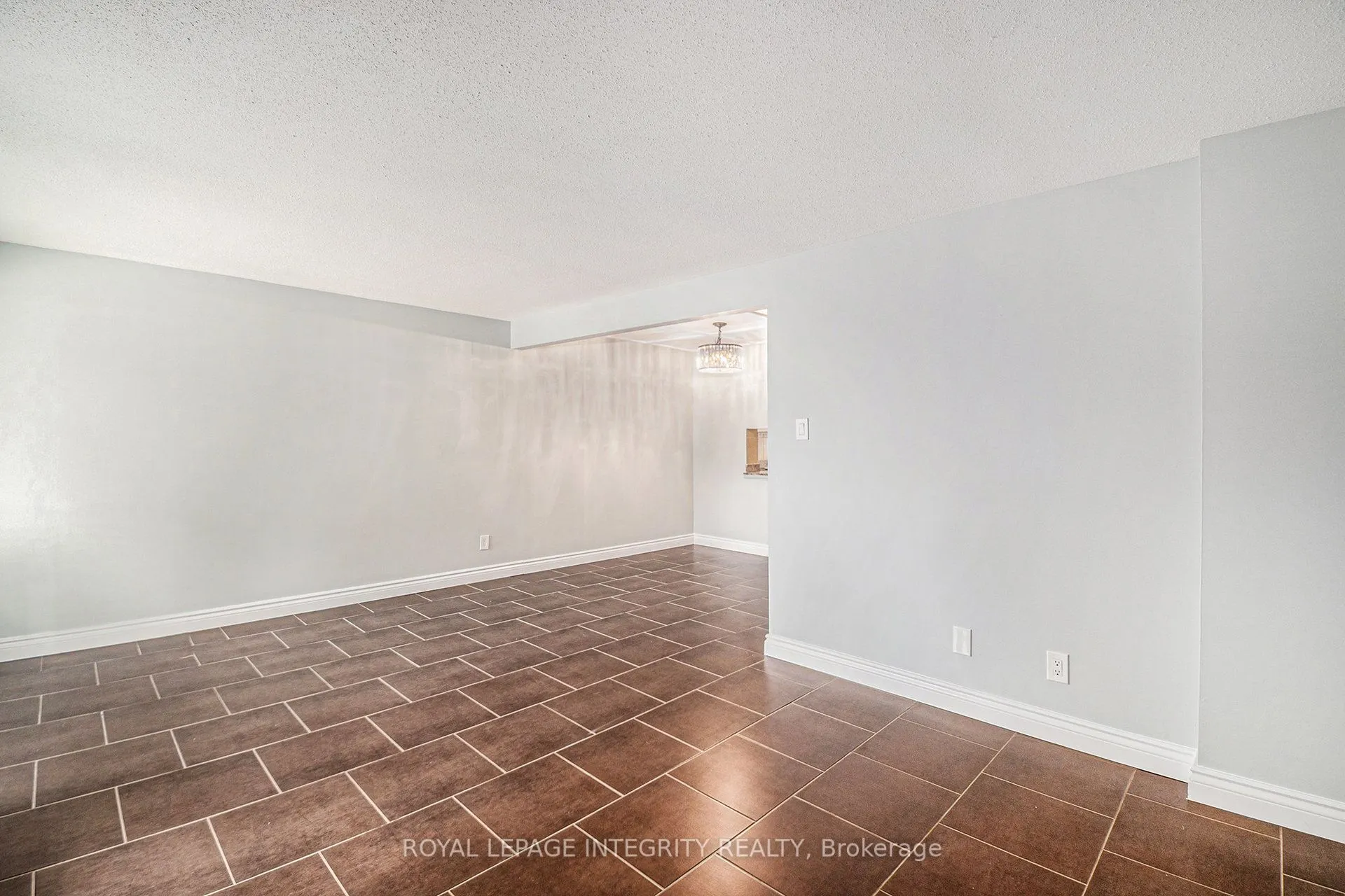 913J Elmsmere Road, #76