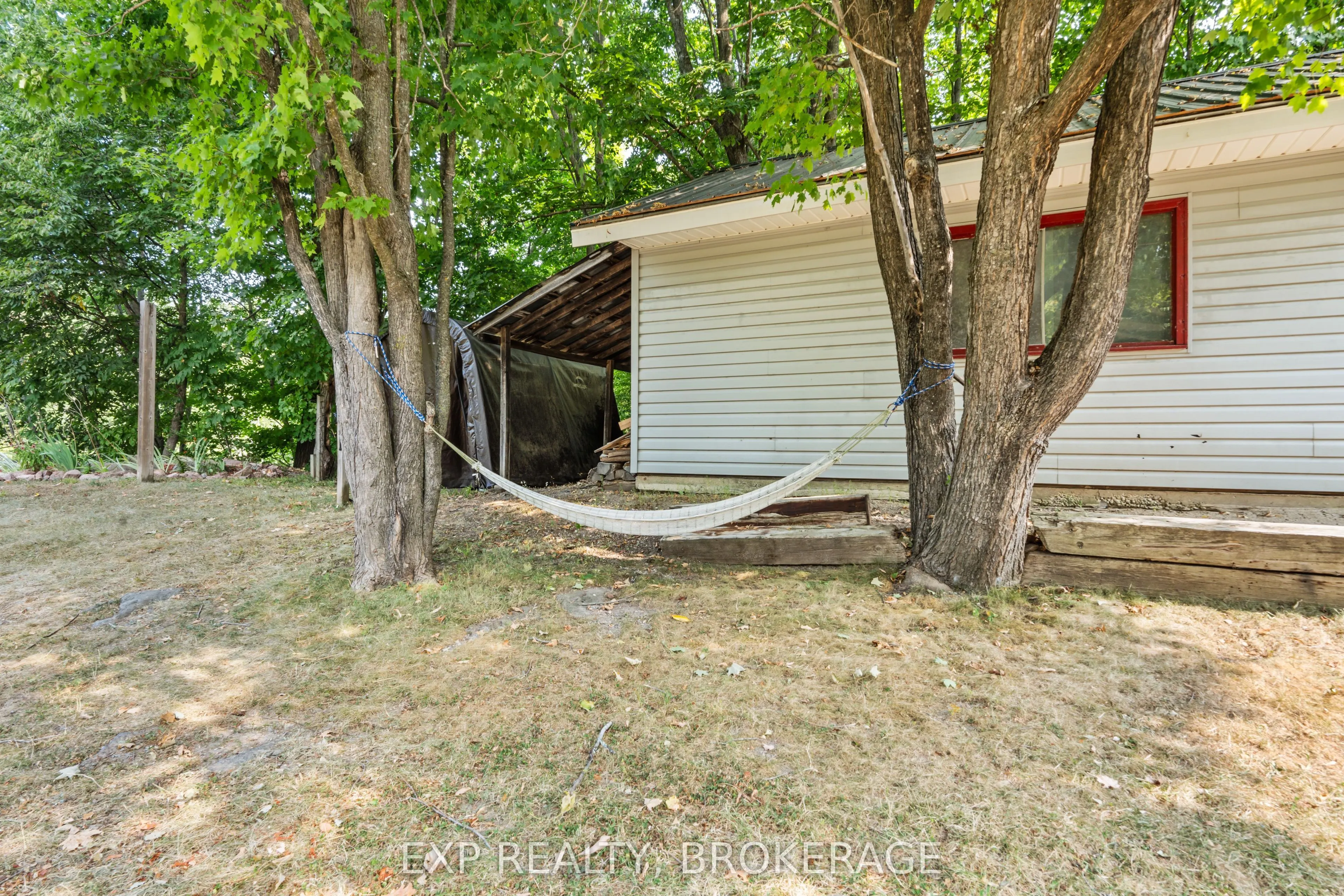 7993 PERTH Road