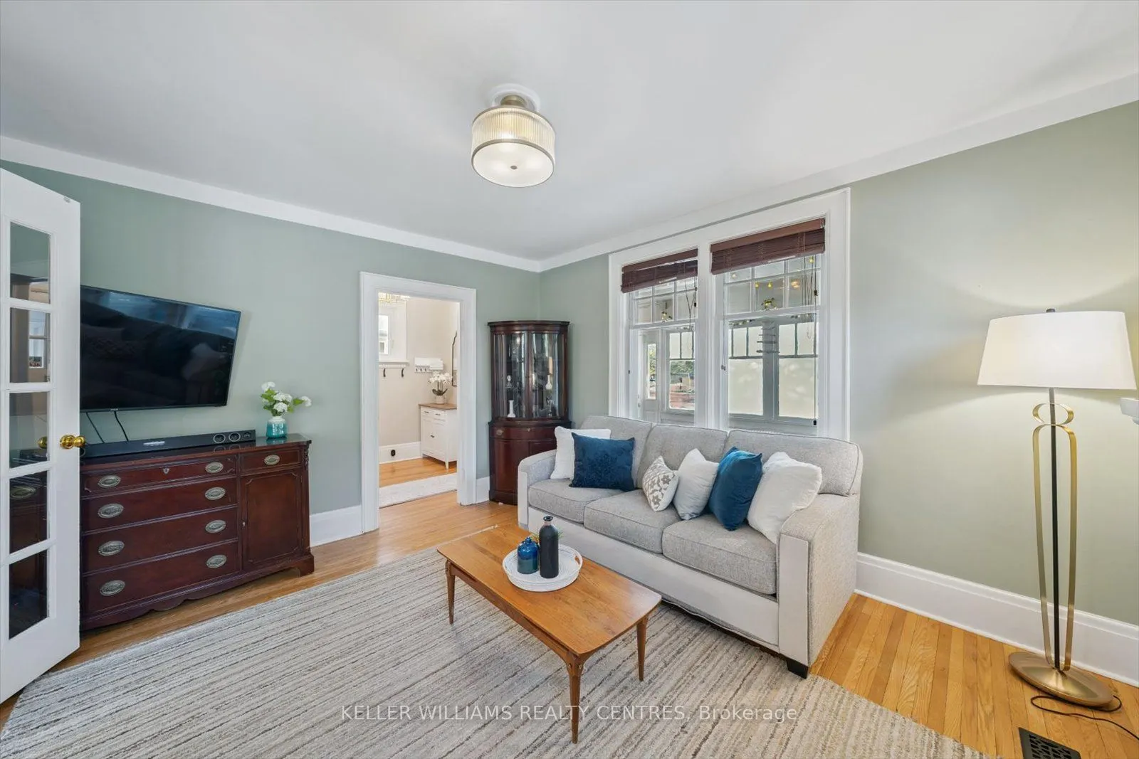 591 Woolwich Street