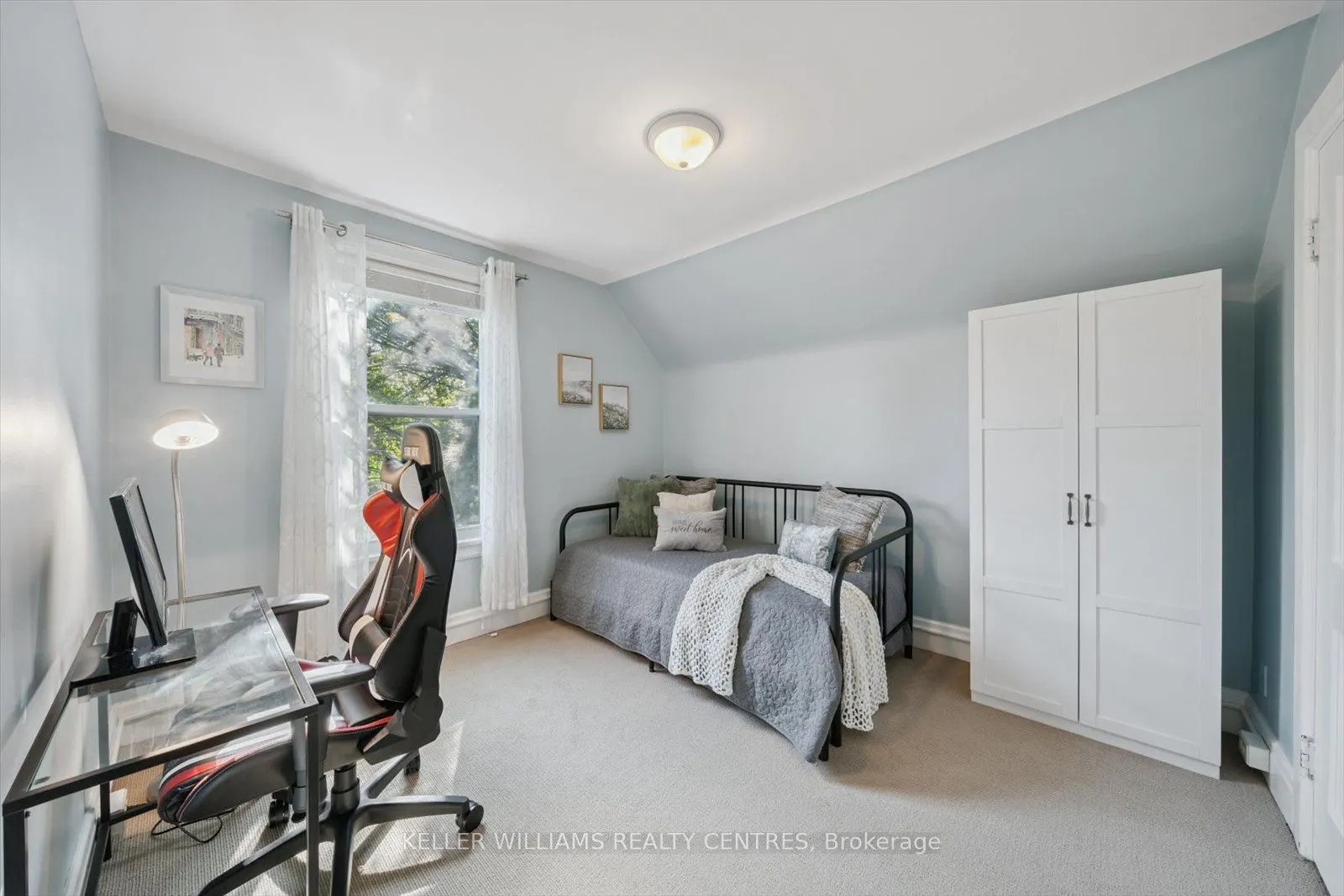 591 Woolwich Street