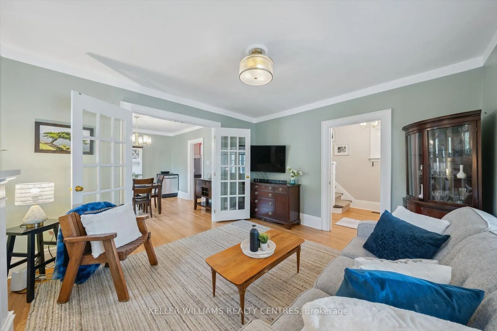 591 Woolwich Street