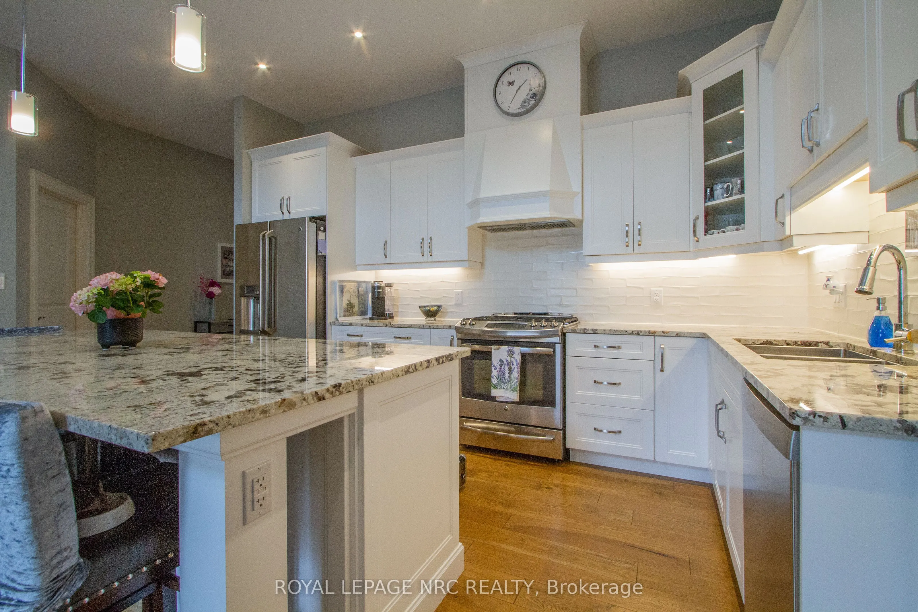 3232 Montrose Road, #62