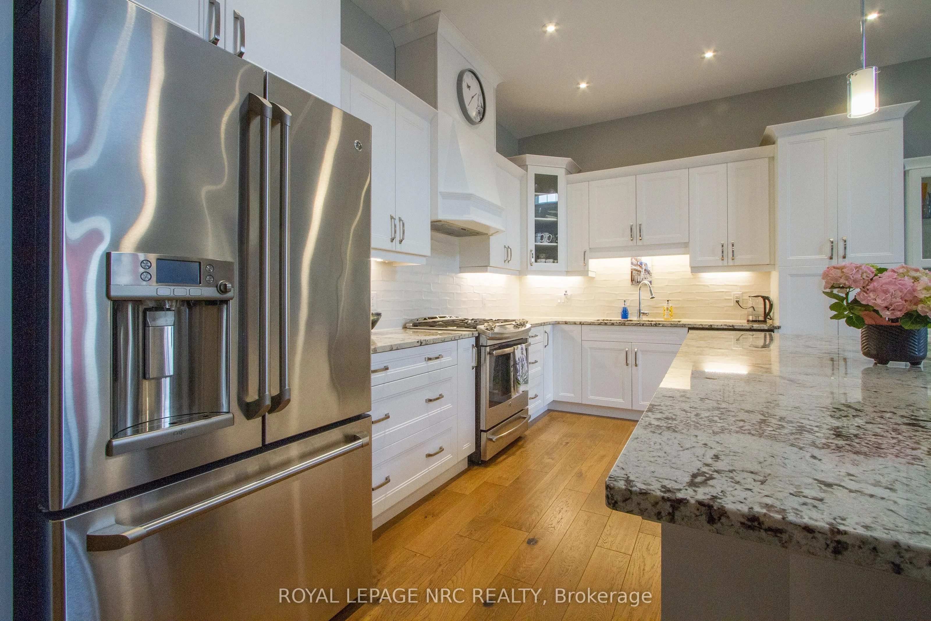 3232 Montrose Road, #62