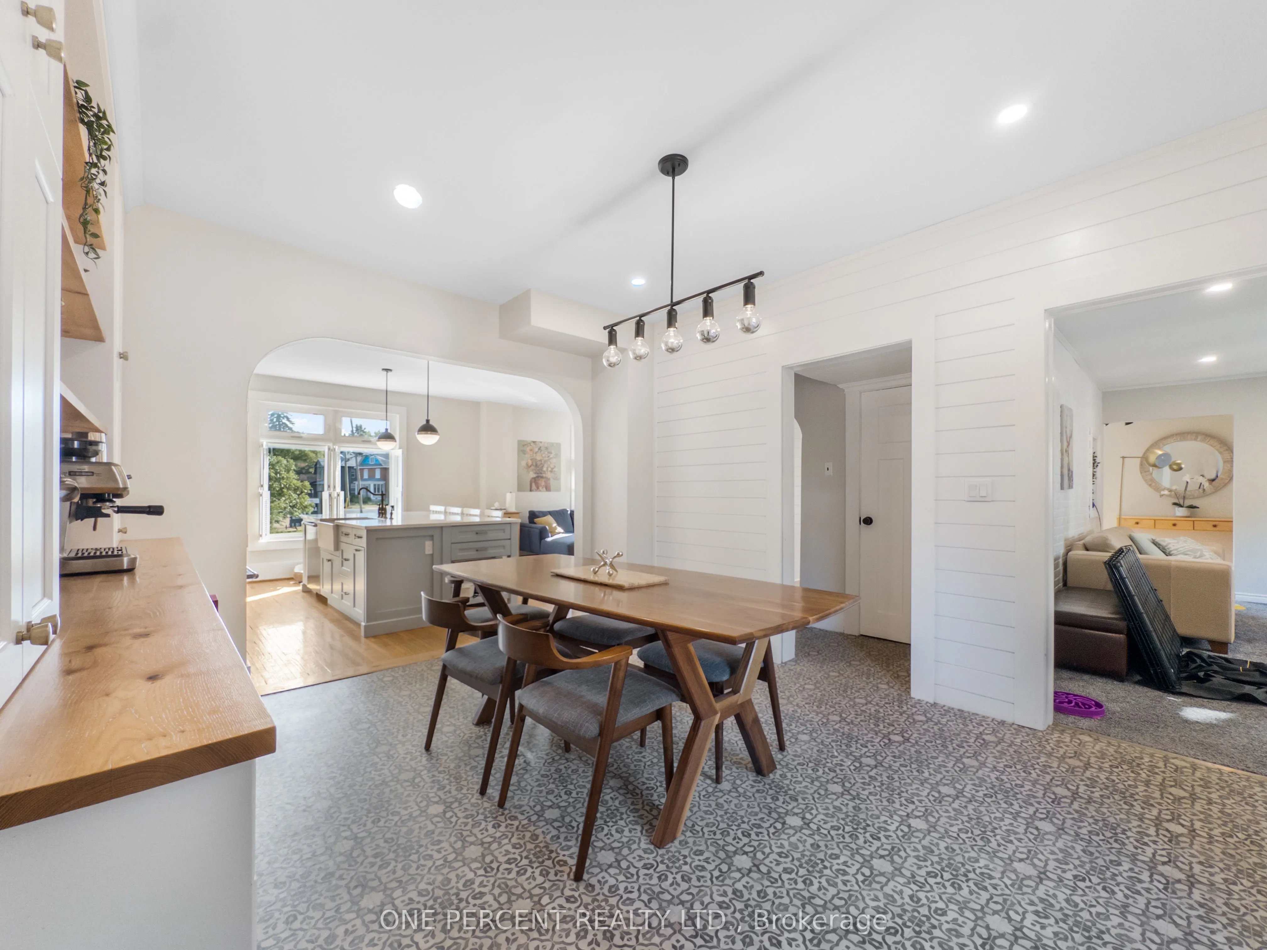 53 HIGHLAND Avenue