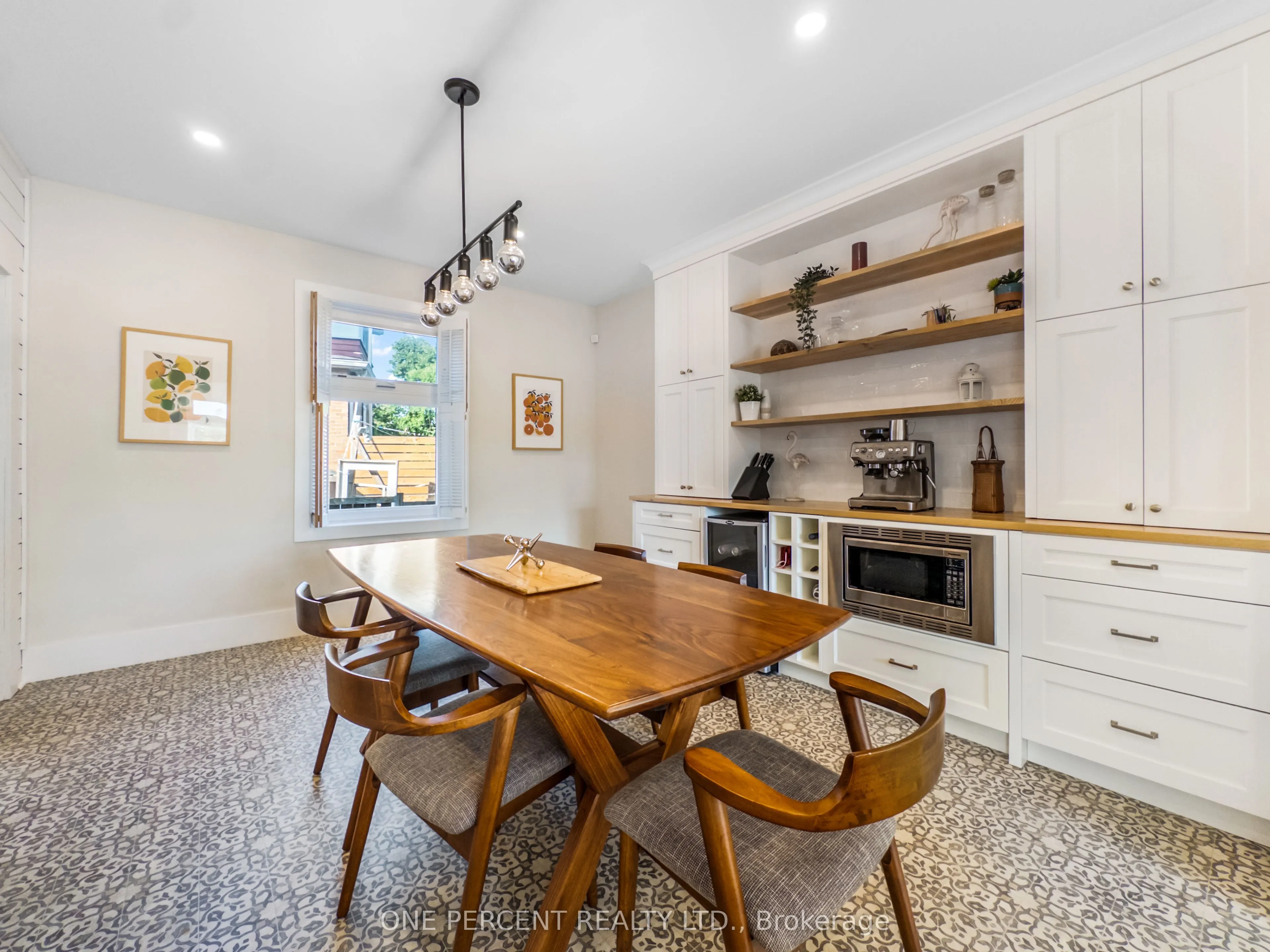 53 HIGHLAND Avenue