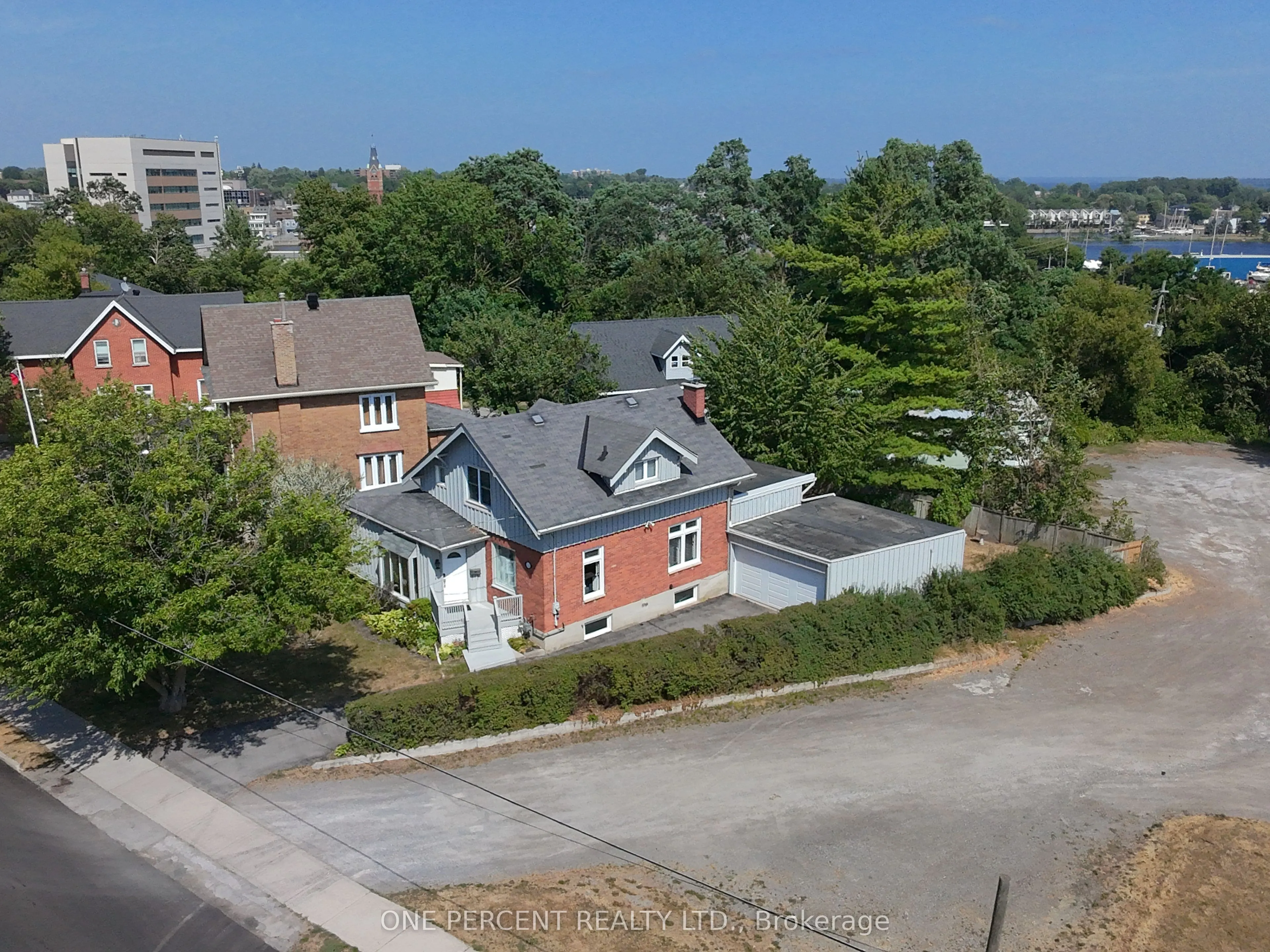 53 HIGHLAND Avenue