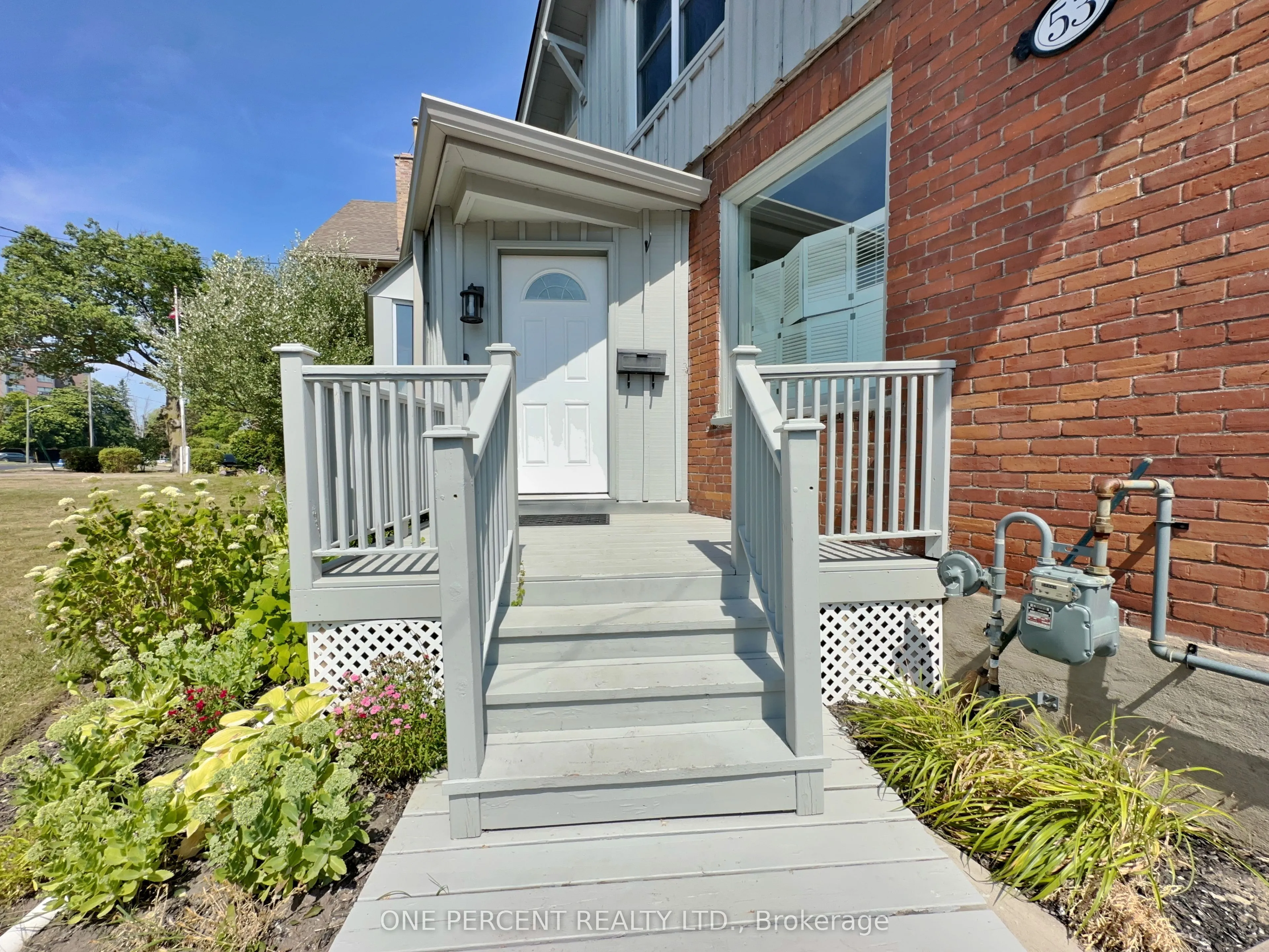 53 HIGHLAND Avenue