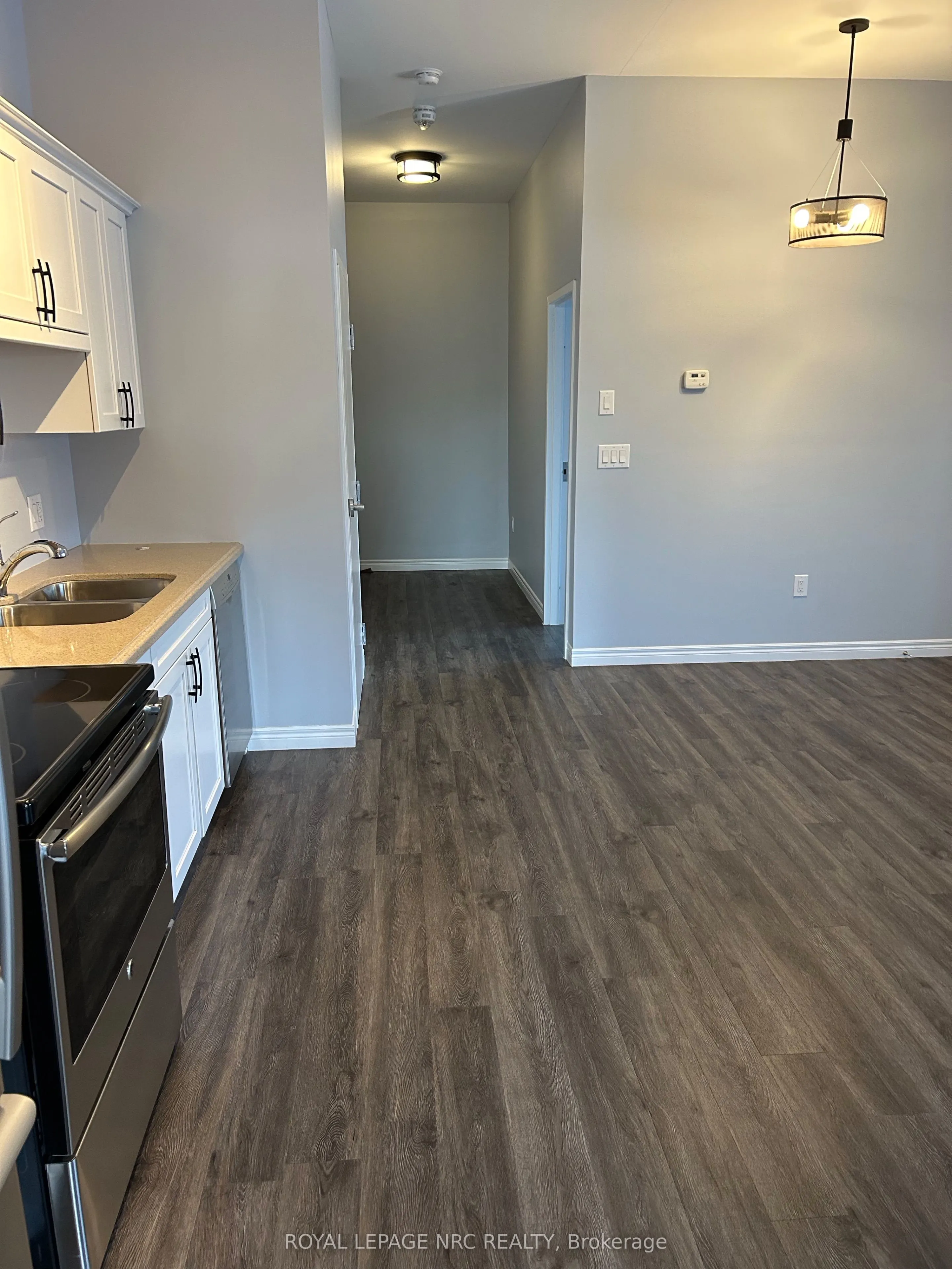376 Mary Street, #2A
