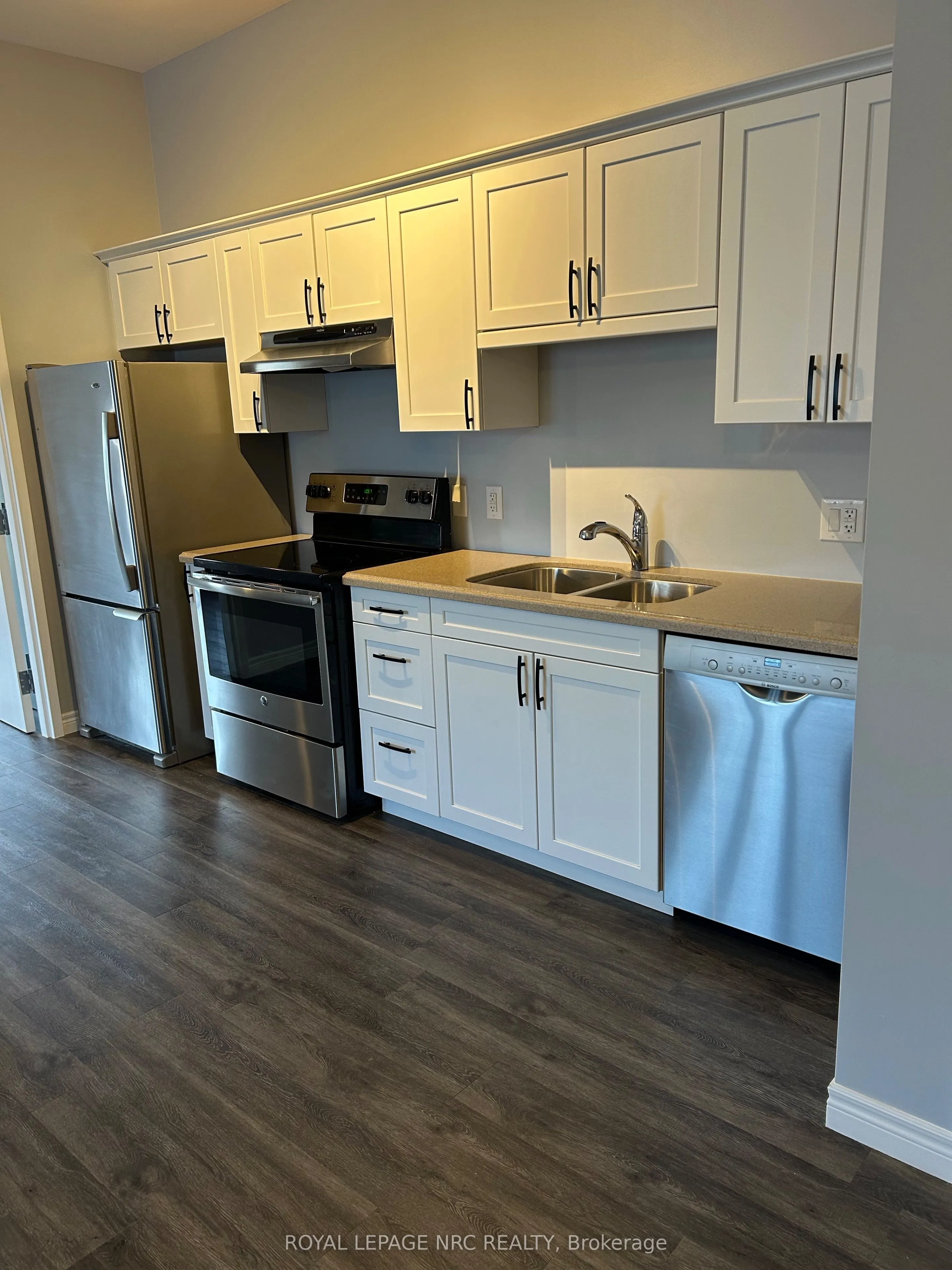 376 Mary Street, #2A