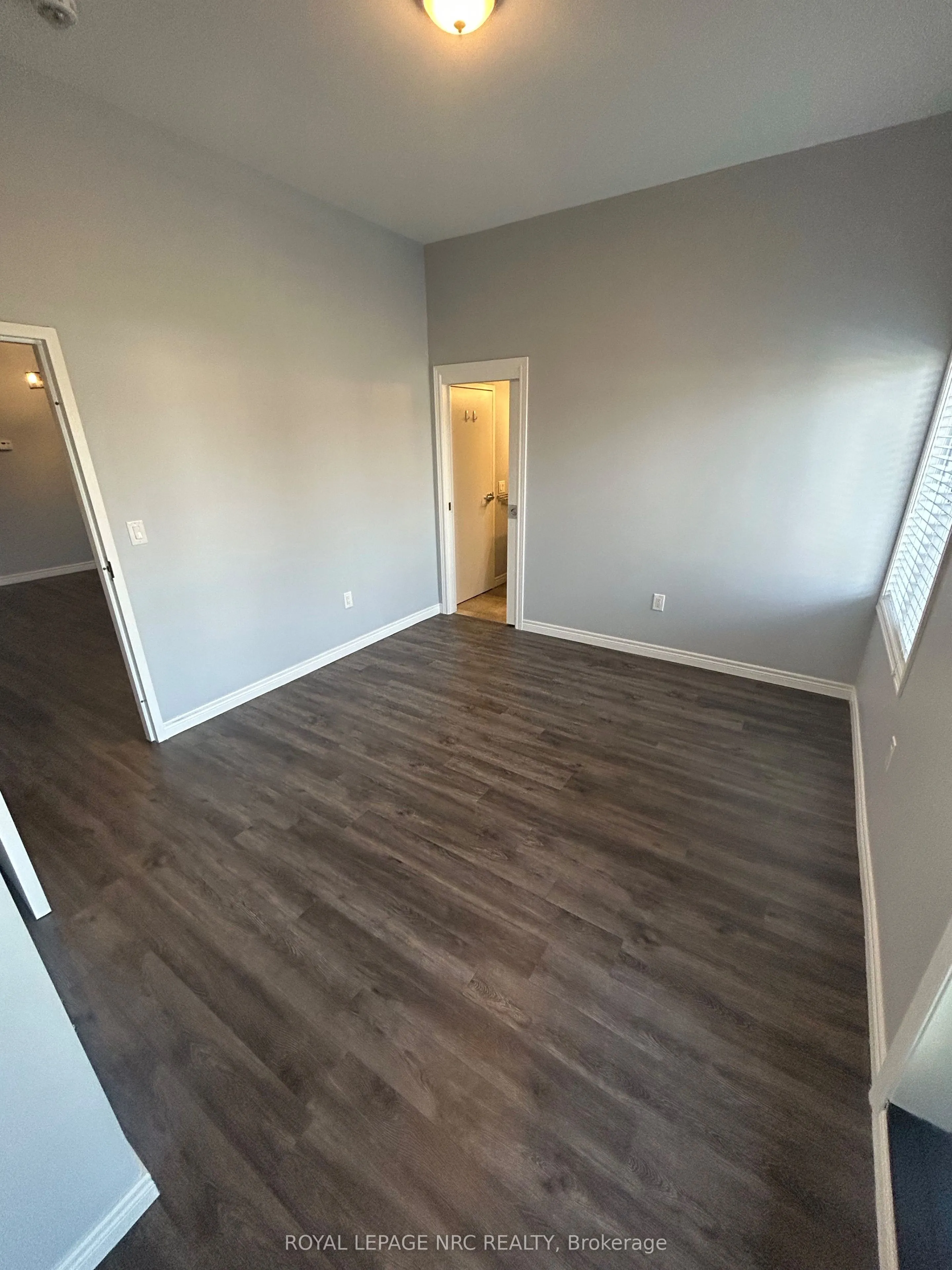 376 Mary Street, #2A