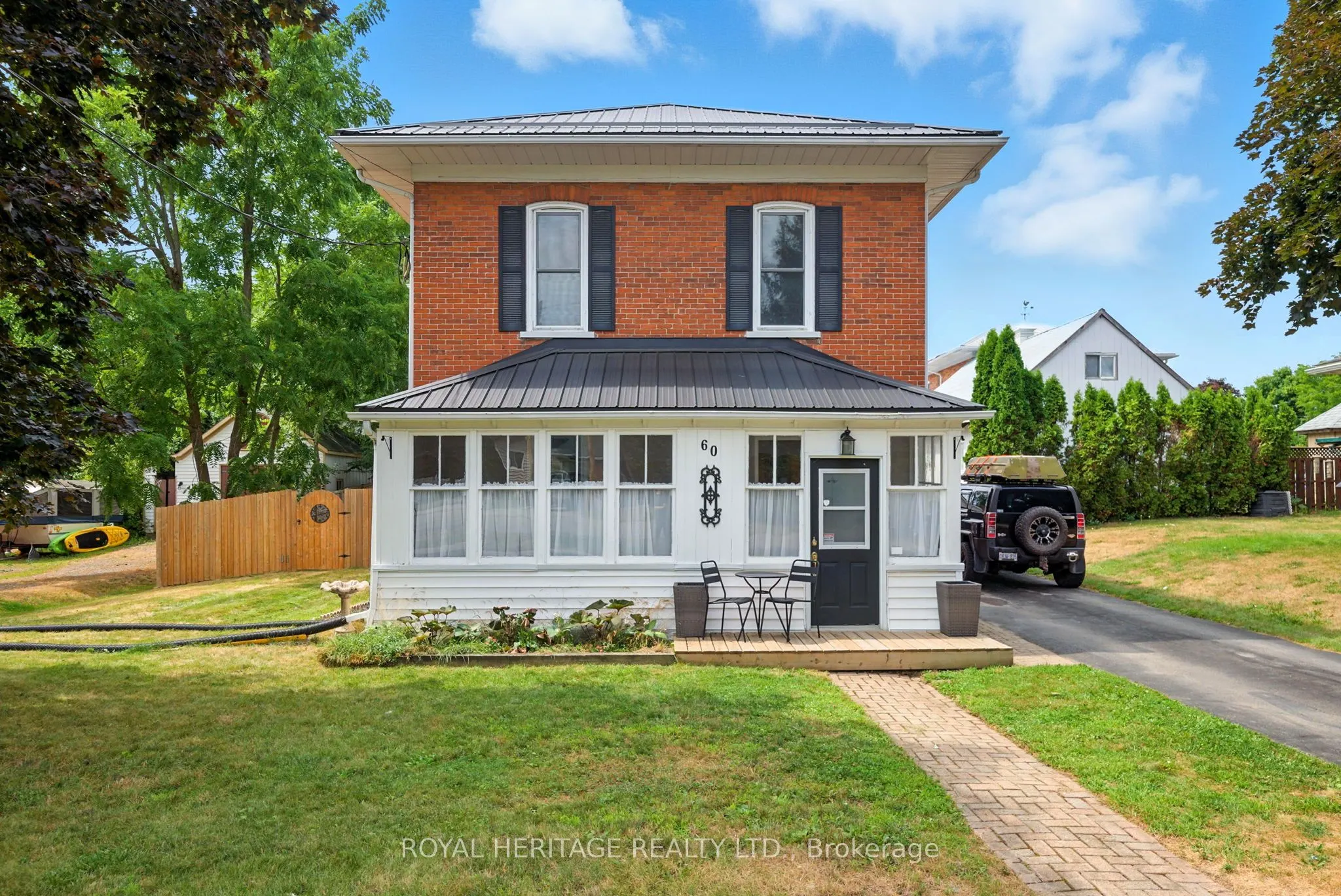 60 Booth Street S