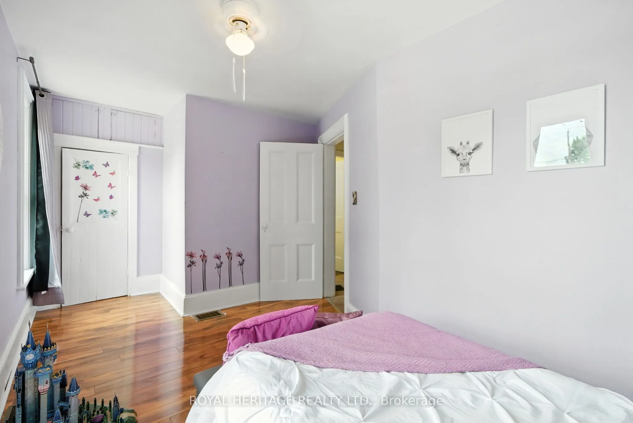 60 Booth Street S