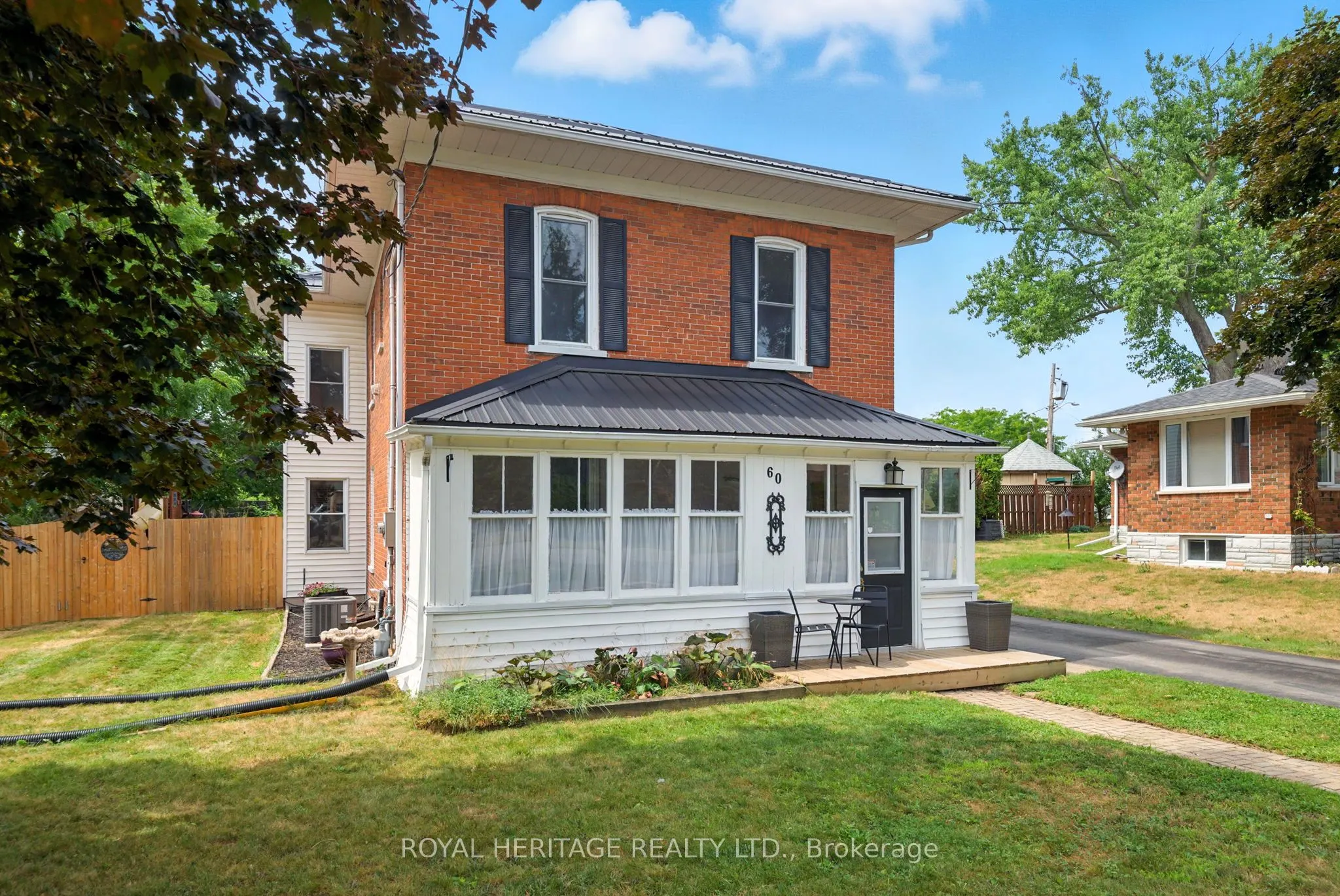 60 Booth Street S