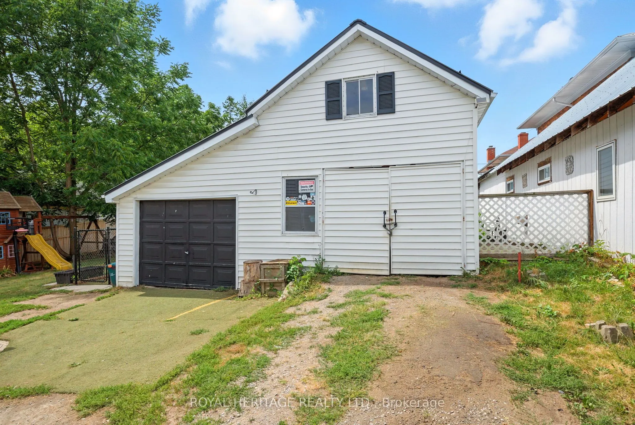 60 Booth Street S