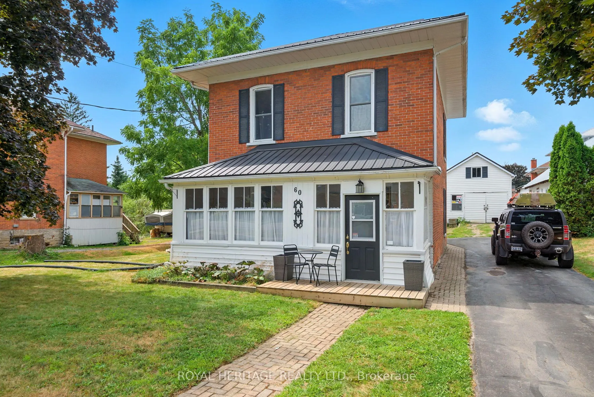 60 Booth Street S