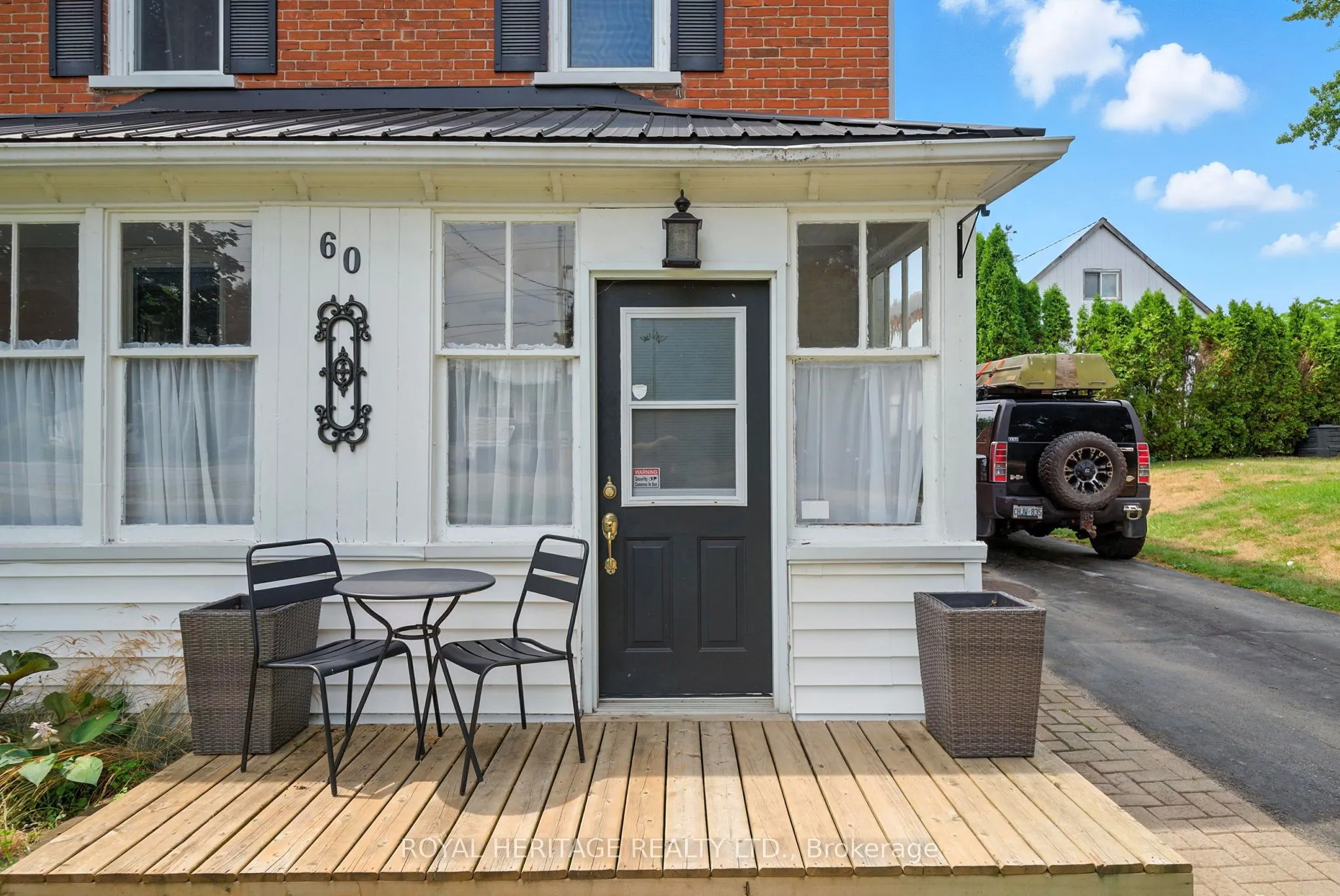 60 Booth Street S