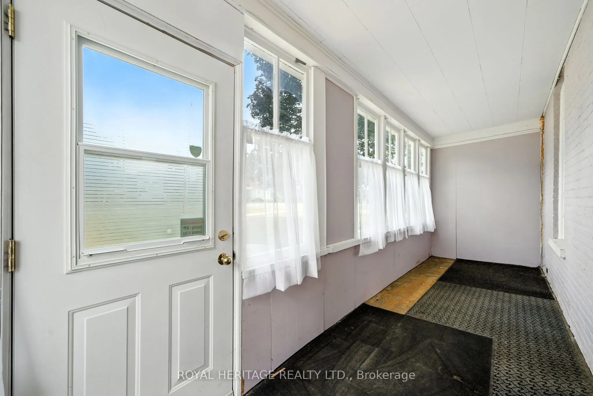 60 Booth Street S